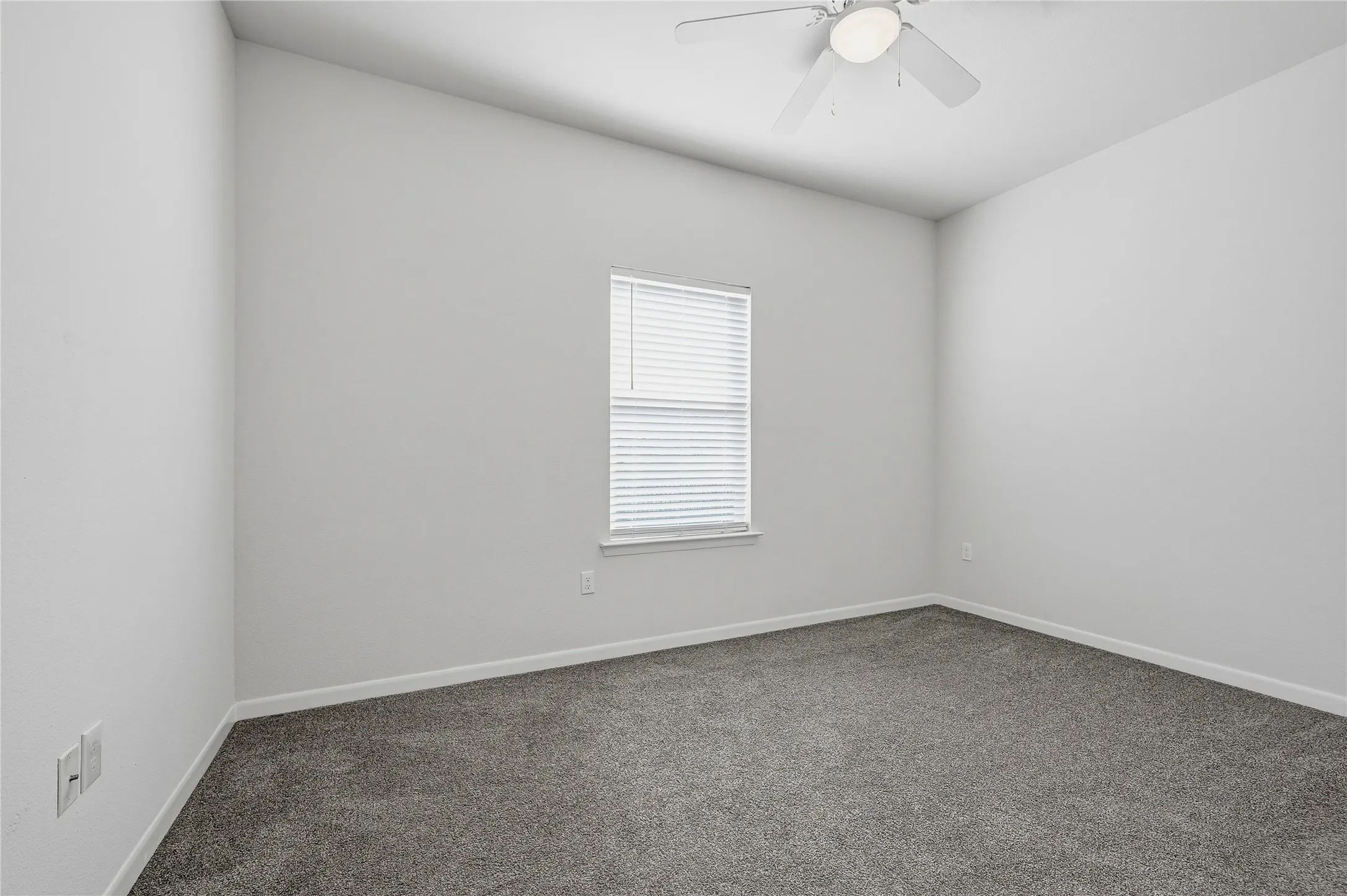 Duplex For Rent in Grayson County , 2333 N Hickory Street, Sherman, Texas 75092, 3 Bedroom, 2 Bathroom, 1 Garage spaces, 1,100 Sqft, built in 2020, mls#21405798, Real Estate Agent in Sherman, Homes For Rent in Grayson county, Homes For Rent in Sherman, Realtor in Sherman Texas, Real Estate Brokerage Independent Realty Texas, Luminita Cordes Realtor