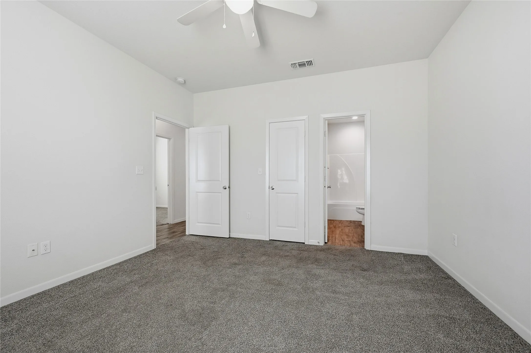 Duplex For Rent in Grayson County , 2333 N Hickory Street, Sherman, Texas 75092, 3 Bedroom, 2 Bathroom, 1 Garage spaces, 1,100 Sqft, built in 2020, mls#21405798, Real Estate Agent in Sherman, Homes For Rent in Grayson county, Homes For Rent in Sherman, Realtor in Sherman Texas, Real Estate Brokerage Independent Realty Texas, Luminita Cordes Realtor