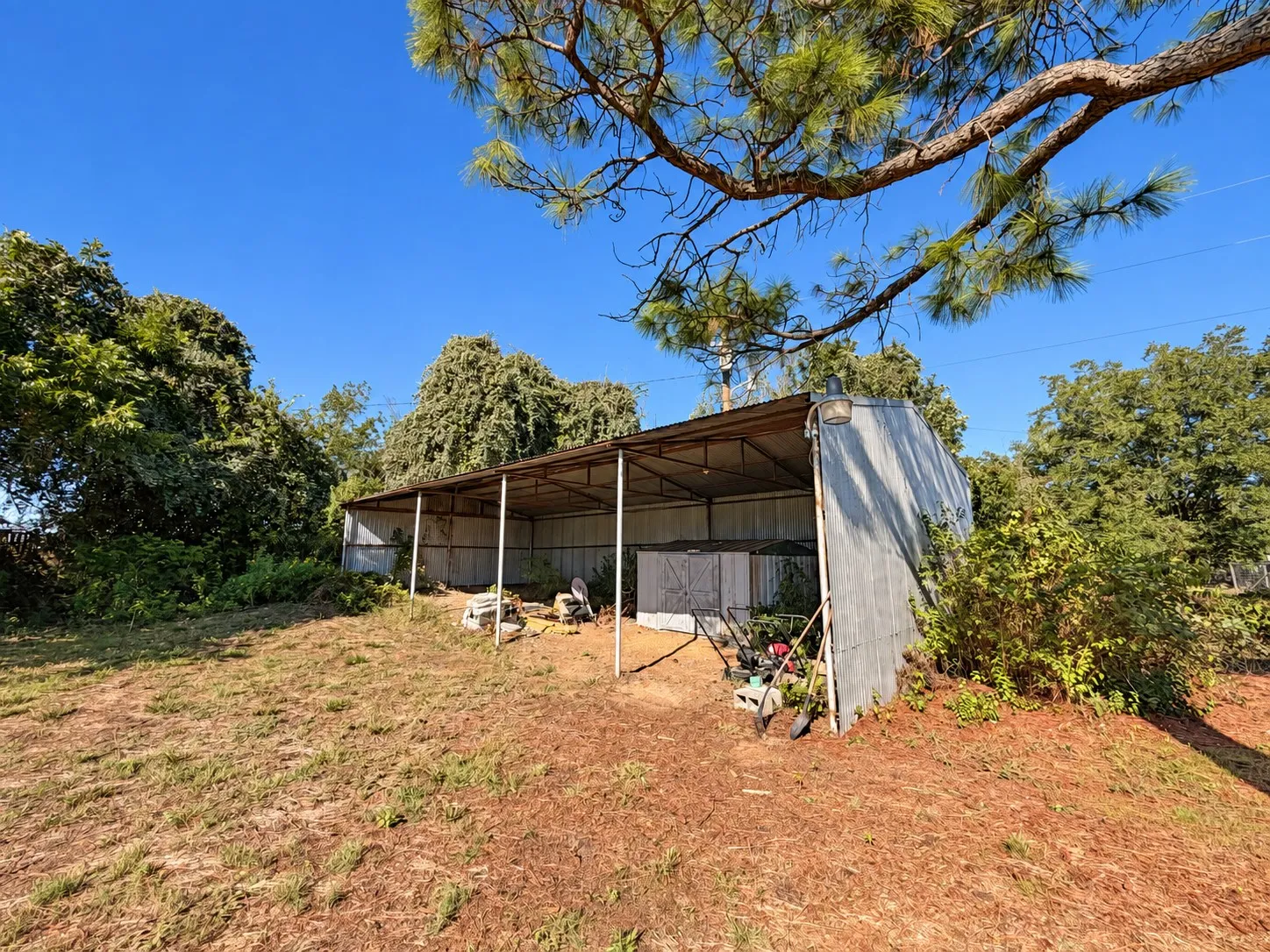 Mobile Home For Sale in Hood County , 3048 Green Meadows Road, Granbury, Texas 76049, 2 Bedroom, 2 Bathroom, Garage spaces, 1,020 Sqft, built in 1971, mls#21402336, Real Estate Agent in Granbury, Homes For Sale in Hood county, Homes For Sale in Granbury, Realtor in Granbury Texas, Real Estate Brokerage Independent Realty Texas, Luminita Cordes Realtor