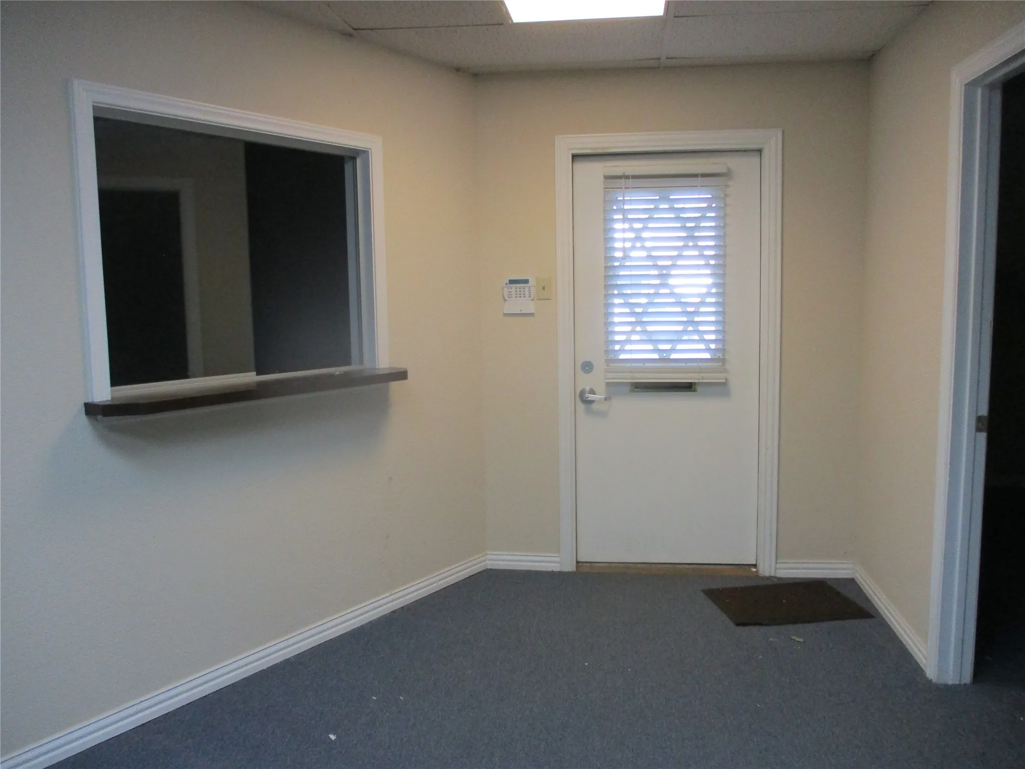 Office For Rent in Tarrant County , 2403 Cales Drive B & C, Arlington, Texas 76013, 0, 0, Garage spaces, 0 Sqft, built in 1978, mls#21405811, Real Estate Agent in Arlington, Homes For Rent in Tarrant county, Homes For Rent in Arlington, Realtor in Arlington Texas, Real Estate Brokerage Independent Realty Texas, Luminita Cordes Realtor