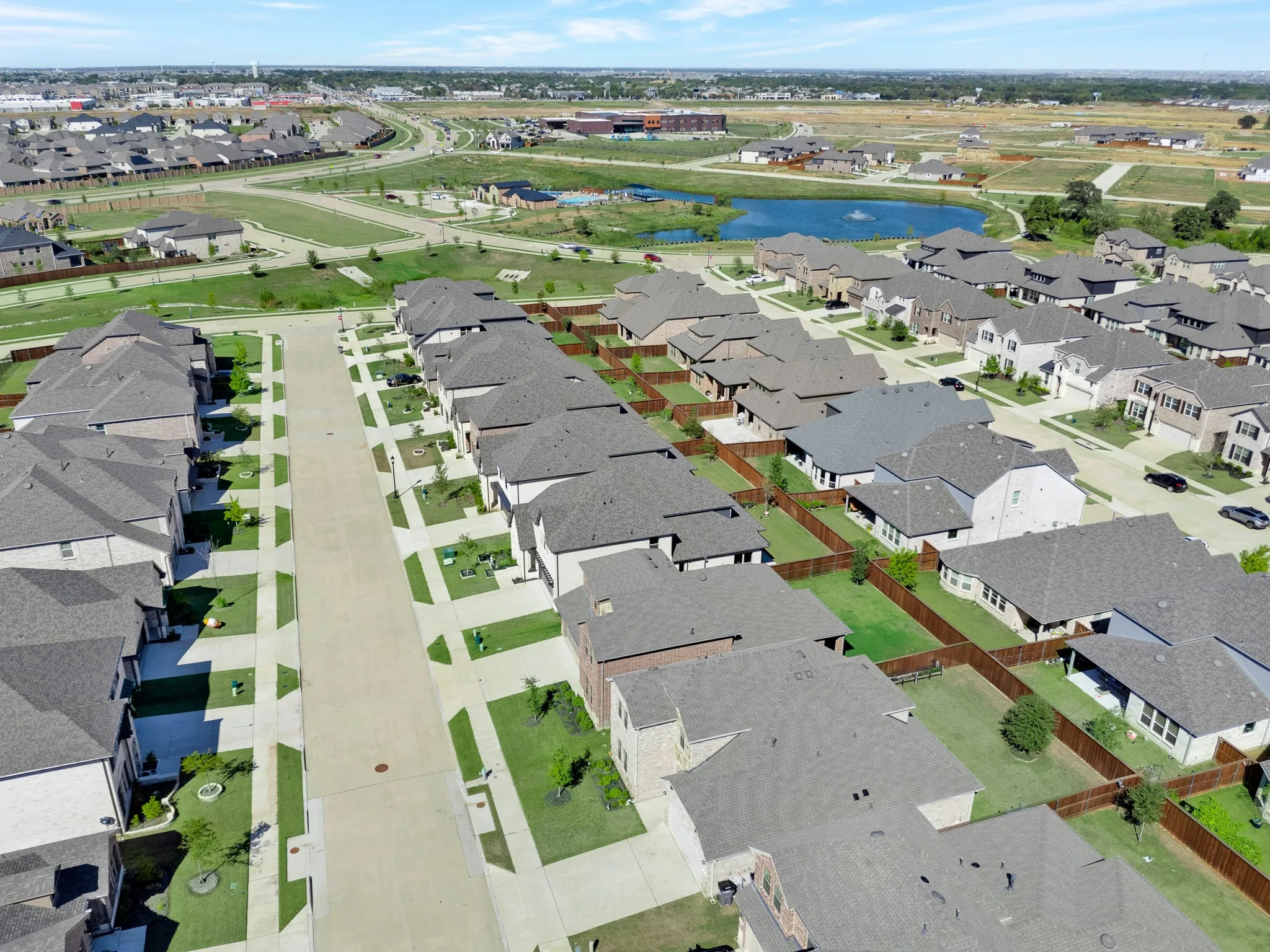 Single Family Residence For Sale in Denton County , 3829 Pearlwood Road, Little Elm, Texas 75068, 4 Bedroom, 3 Bathroom, 2 Garage spaces, 2,780 Sqft, built in 2024, mls#21404285, Real Estate Agent in Little Elm, Homes For Sale in Denton county, Homes For Sale in Little Elm, Realtor in Little Elm Texas, Real Estate Brokerage Independent Realty Texas, Luminita Cordes Realtor