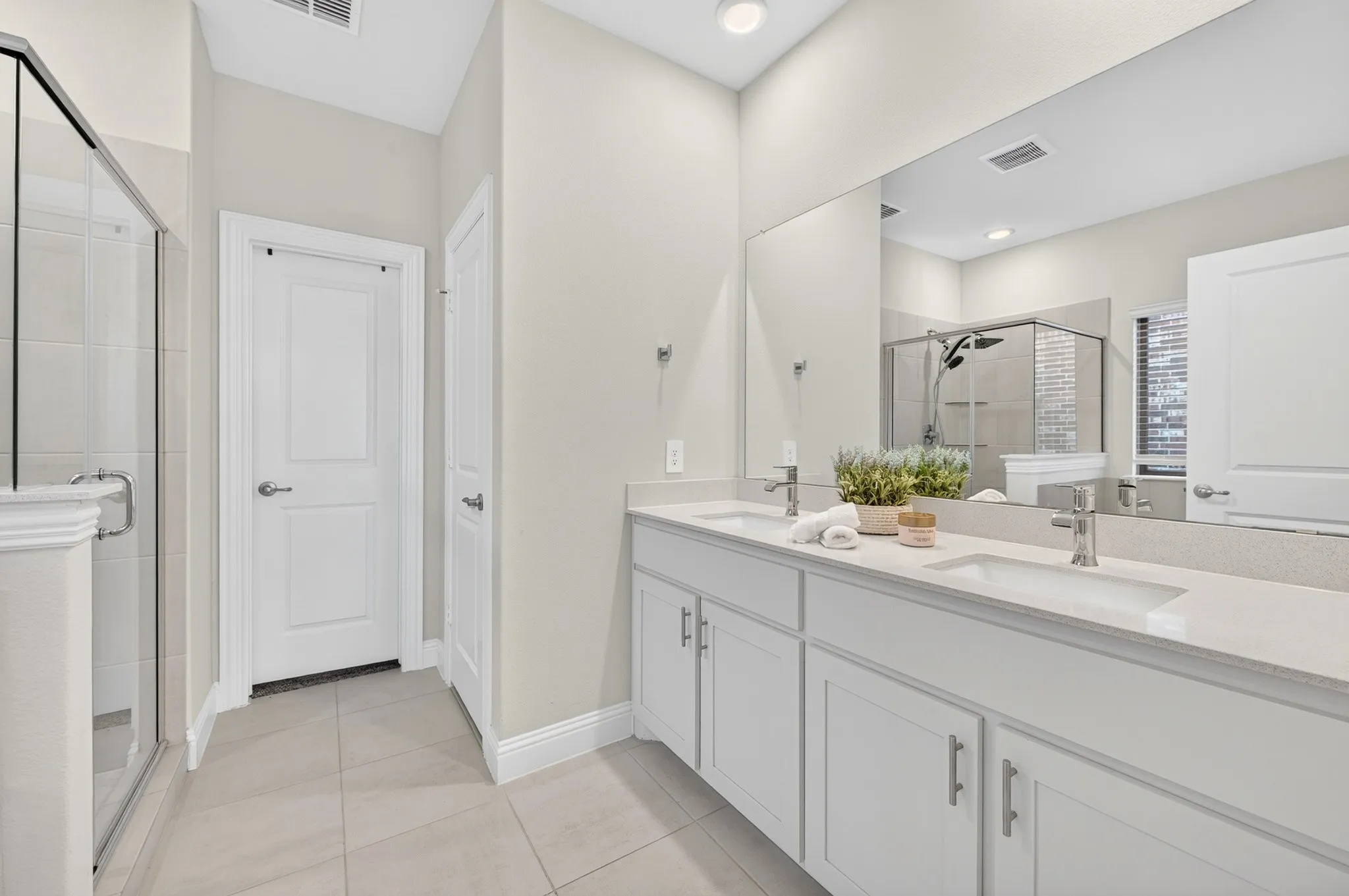 Single Family Residence For Sale in Denton County , 3829 Pearlwood Road, Little Elm, Texas 75068, 4 Bedroom, 3 Bathroom, 2 Garage spaces, 2,780 Sqft, built in 2024, mls#21404285, Real Estate Agent in Little Elm, Homes For Sale in Denton county, Homes For Sale in Little Elm, Realtor in Little Elm Texas, Real Estate Brokerage Independent Realty Texas, Luminita Cordes Realtor