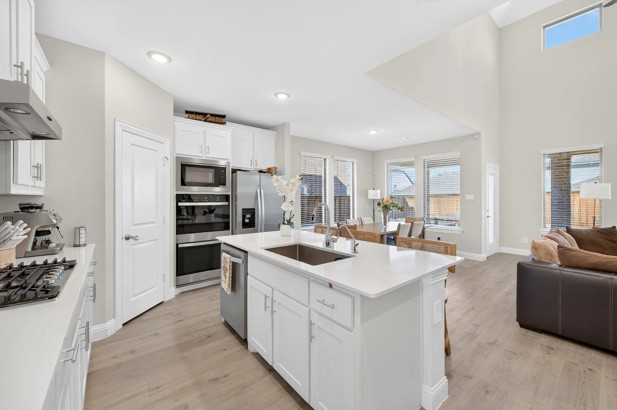 Single Family Residence For Sale in Denton County , 3829 Pearlwood Road, Little Elm, Texas 75068, 4 Bedroom, 3 Bathroom, 2 Garage spaces, 2,780 Sqft, built in 2024, mls#21404285, Real Estate Agent in Little Elm, Homes For Sale in Denton county, Homes For Sale in Little Elm, Realtor in Little Elm Texas, Real Estate Brokerage Independent Realty Texas, Luminita Cordes Realtor