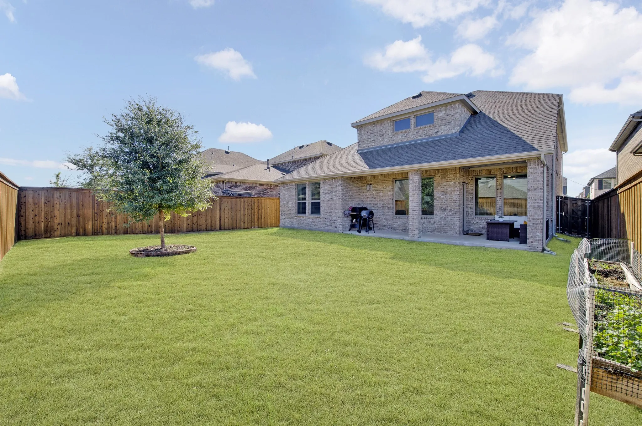 Single Family Residence For Sale in Denton County , 3829 Pearlwood Road, Little Elm, Texas 75068, 4 Bedroom, 3 Bathroom, 2 Garage spaces, 2,780 Sqft, built in 2024, mls#21404285, Real Estate Agent in Little Elm, Homes For Sale in Denton county, Homes For Sale in Little Elm, Realtor in Little Elm Texas, Real Estate Brokerage Independent Realty Texas, Luminita Cordes Realtor