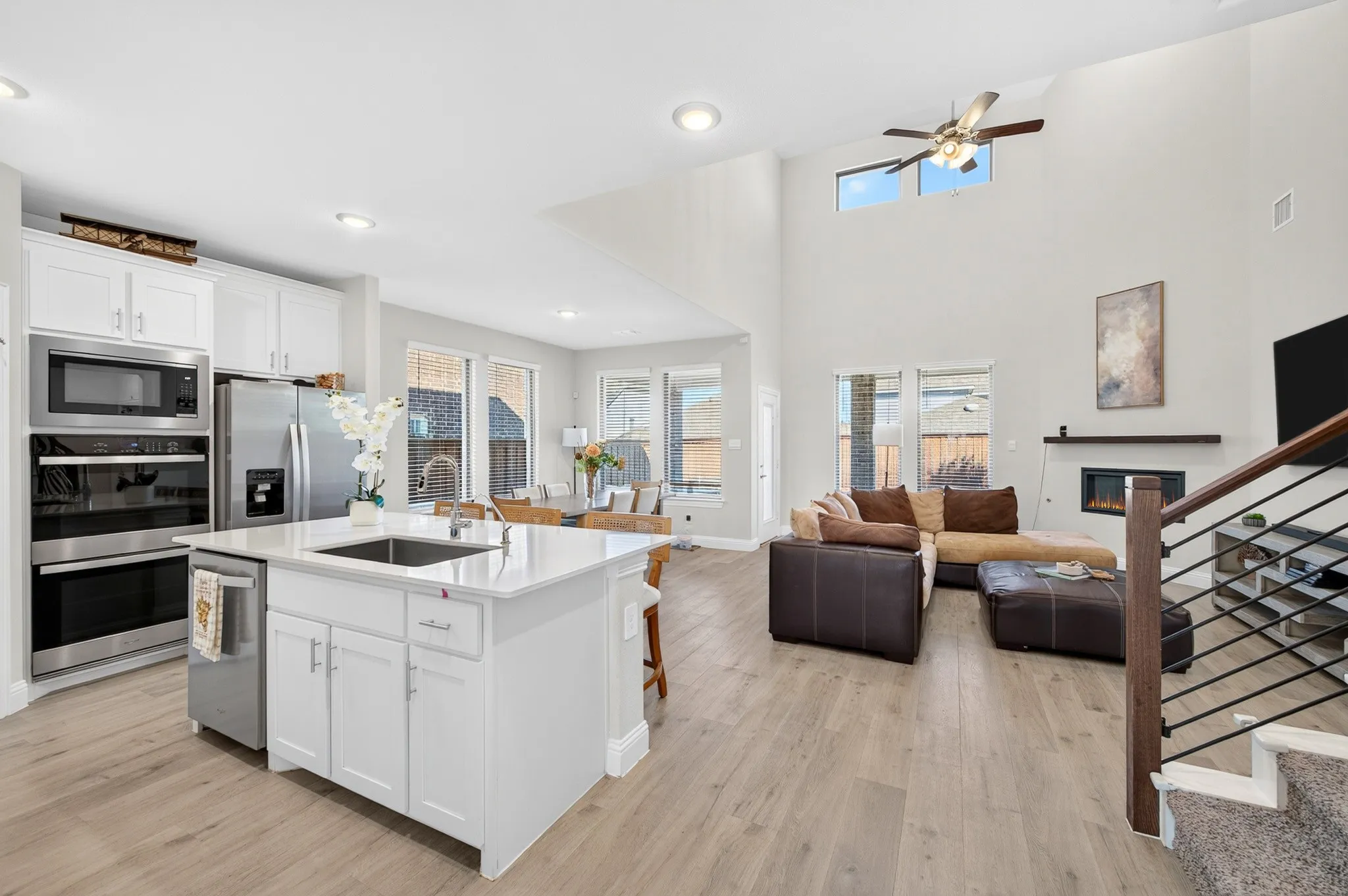 Single Family Residence For Sale in Denton County , 3829 Pearlwood Road, Little Elm, Texas 75068, 4 Bedroom, 3 Bathroom, 2 Garage spaces, 2,780 Sqft, built in 2024, mls#21404285, Real Estate Agent in Little Elm, Homes For Sale in Denton county, Homes For Sale in Little Elm, Realtor in Little Elm Texas, Real Estate Brokerage Independent Realty Texas, Luminita Cordes Realtor