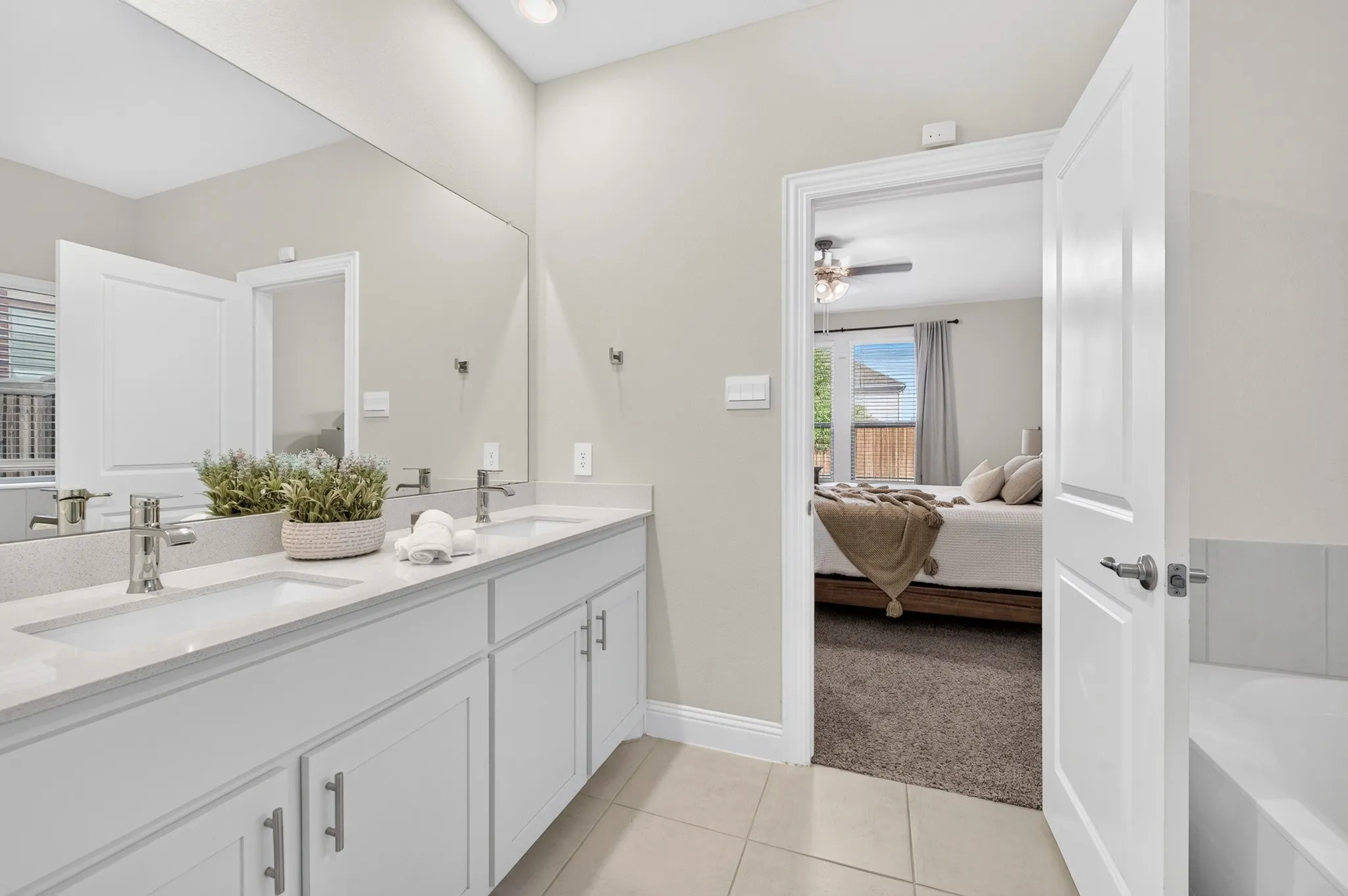 Single Family Residence For Sale in Denton County , 3829 Pearlwood Road, Little Elm, Texas 75068, 4 Bedroom, 3 Bathroom, 2 Garage spaces, 2,780 Sqft, built in 2024, mls#21404285, Real Estate Agent in Little Elm, Homes For Sale in Denton county, Homes For Sale in Little Elm, Realtor in Little Elm Texas, Real Estate Brokerage Independent Realty Texas, Luminita Cordes Realtor