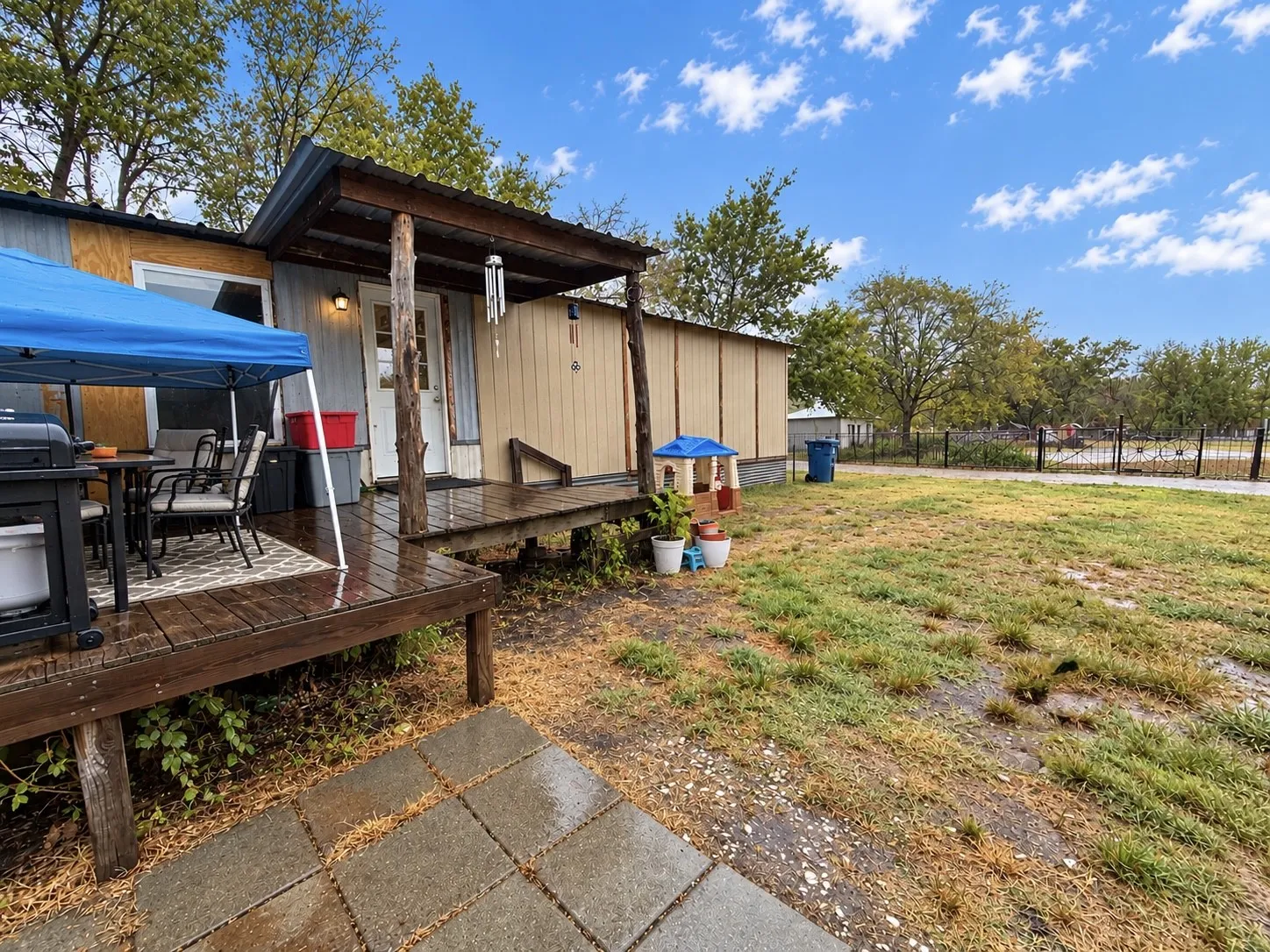 Mobile Home For Sale in Hunt County , 708 Lincoln Street, Campbell, Texas 75422, 3 Bedroom, 2 Bathroom, Garage spaces, 1,300 Sqft, built in 1995, mls#21405754, Real Estate Agent in Campbell, Homes For Sale in Hunt county, Homes For Sale in Campbell, Realtor in Campbell Texas, Real Estate Brokerage Independent Realty Texas, Luminita Cordes Realtor