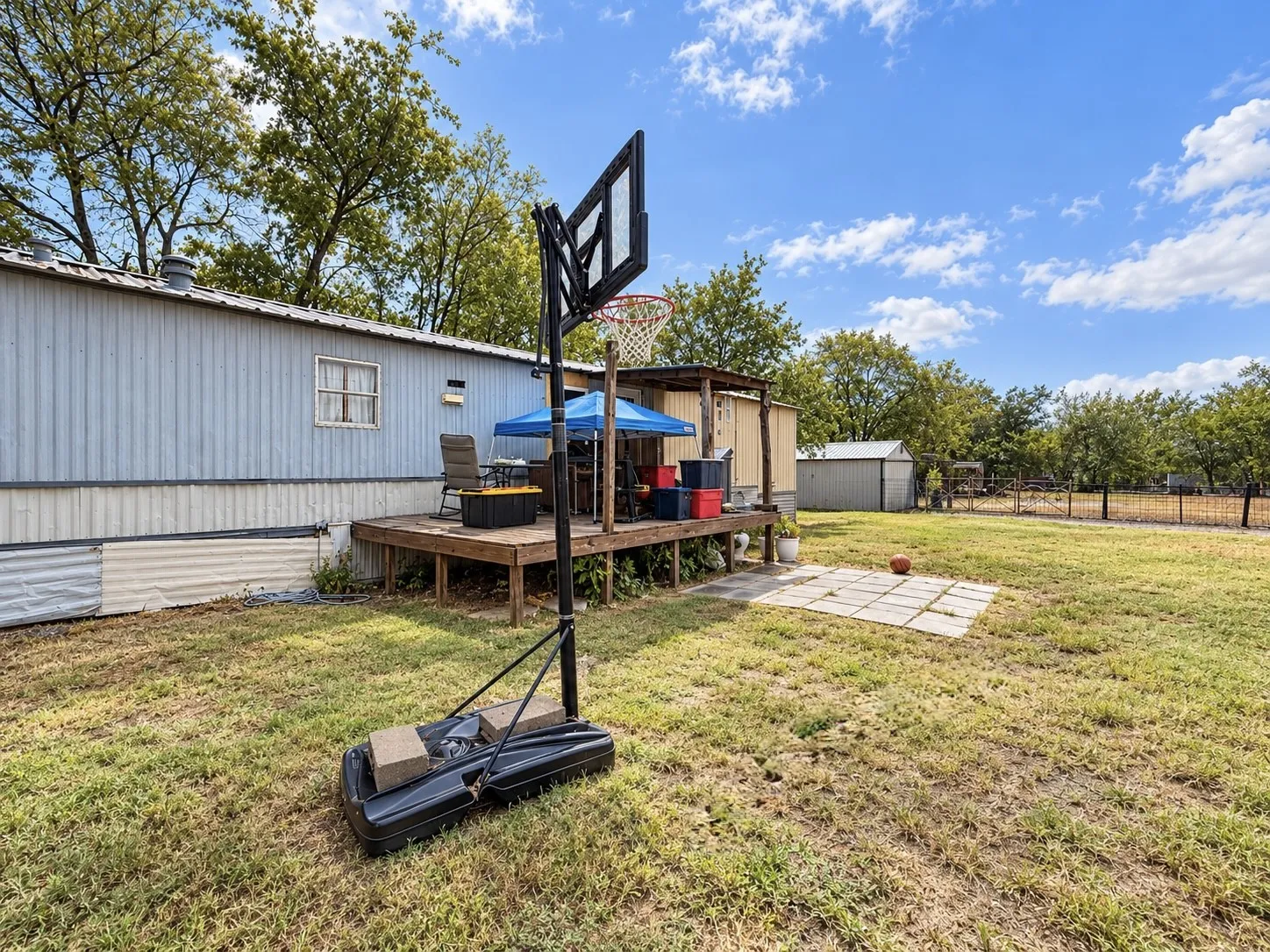 Mobile Home For Sale in Hunt County , 708 Lincoln Street, Campbell, Texas 75422, 3 Bedroom, 2 Bathroom, Garage spaces, 1,300 Sqft, built in 1995, mls#21405754, Real Estate Agent in Campbell, Homes For Sale in Hunt county, Homes For Sale in Campbell, Realtor in Campbell Texas, Real Estate Brokerage Independent Realty Texas, Luminita Cordes Realtor