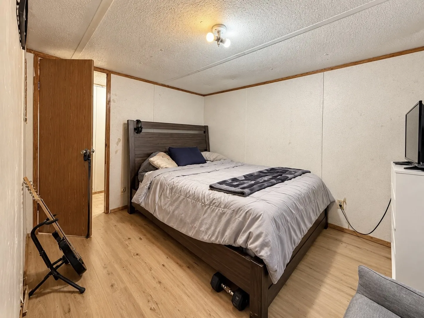 Mobile Home For Sale in Hunt County , 708 Lincoln Street, Campbell, Texas 75422, 3 Bedroom, 2 Bathroom, Garage spaces, 1,300 Sqft, built in 1995, mls#21405754, Real Estate Agent in Campbell, Homes For Sale in Hunt county, Homes For Sale in Campbell, Realtor in Campbell Texas, Real Estate Brokerage Independent Realty Texas, Luminita Cordes Realtor