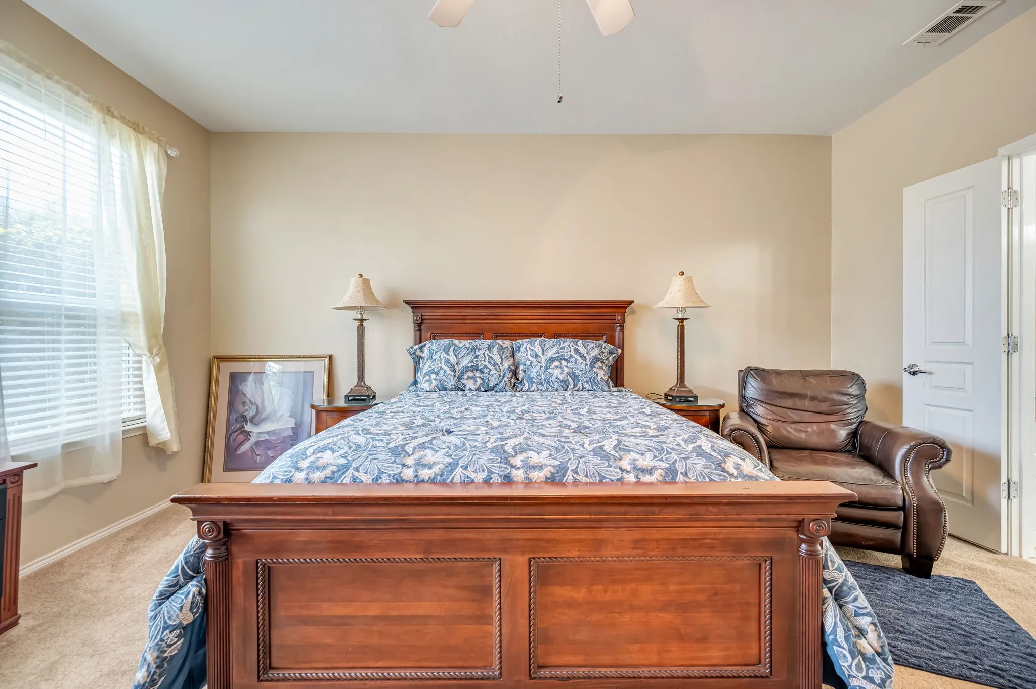 Single Family Residence For Sale in Denton County , 6772 Festival Lane, Frisco, Texas 75036, 3 Bedroom, 2 Bathroom, 2 Garage spaces, 1,990 Sqft, built in 2010, mls#21403940, Real Estate Agent in Frisco, Homes For Sale in Denton county, Homes For Sale in Frisco, Realtor in Frisco Texas, Real Estate Brokerage Independent Realty Texas, Luminita Cordes Realtor