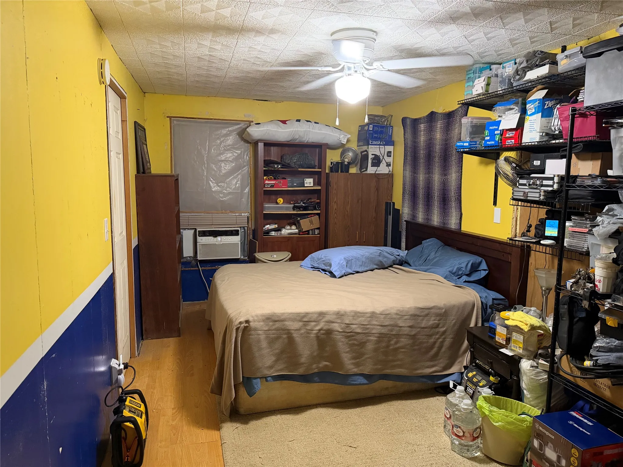 Single Family Residence For Sale in Grayson County , 114 Wainwright Street, Whitesboro, Texas 76273, 3 Bedroom, 1 Bathroom, Garage spaces, 1,428 Sqft, built in 1958, mls#21405852, Real Estate Agent in Whitesboro, Homes For Sale in Grayson county, Homes For Sale in Whitesboro, Realtor in Whitesboro Texas, Real Estate Brokerage Independent Realty Texas, Luminita Cordes Realtor