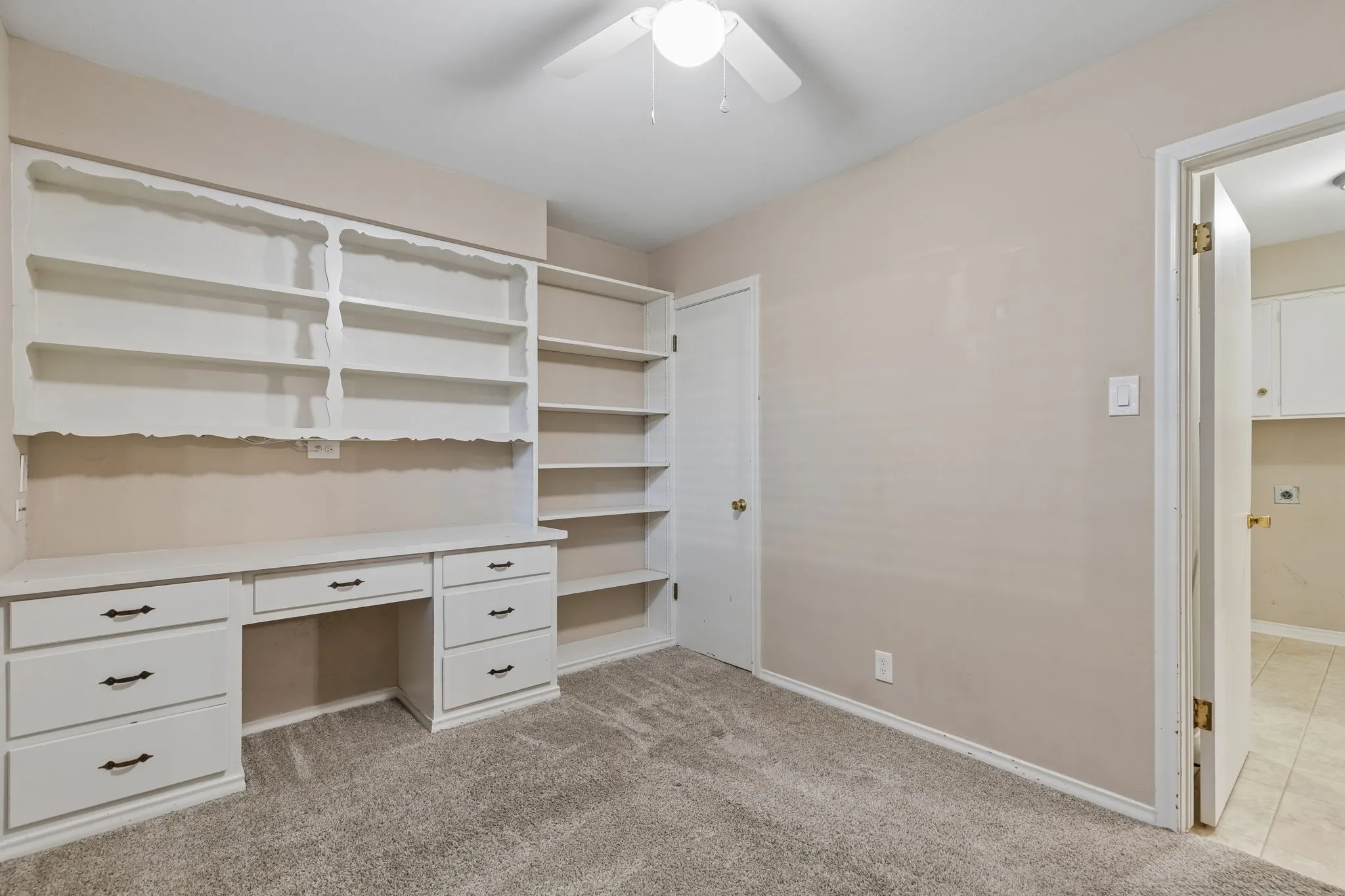 Single Family Residence For Sale in Dallas County , 7066 Arboreal Drive, Dallas, Texas 75231, 4 Bedroom, 3 Bathroom, 2 Garage spaces, 2,137 Sqft, built in 1961, mls#21395051, Real Estate Agent in Dallas, Homes For Sale in Dallas county, Homes For Sale in Dallas, Realtor in Dallas Texas, Real Estate Brokerage Independent Realty Texas, Luminita Cordes Realtor