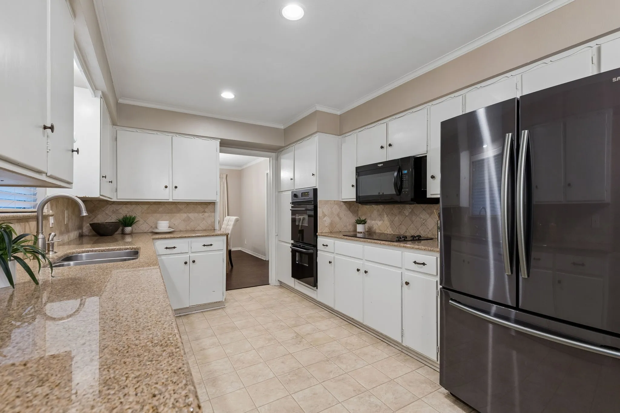 Single Family Residence For Sale in Dallas County , 7066 Arboreal Drive, Dallas, Texas 75231, 4 Bedroom, 3 Bathroom, 2 Garage spaces, 2,137 Sqft, built in 1961, mls#21395051, Real Estate Agent in Dallas, Homes For Sale in Dallas county, Homes For Sale in Dallas, Realtor in Dallas Texas, Real Estate Brokerage Independent Realty Texas, Luminita Cordes Realtor