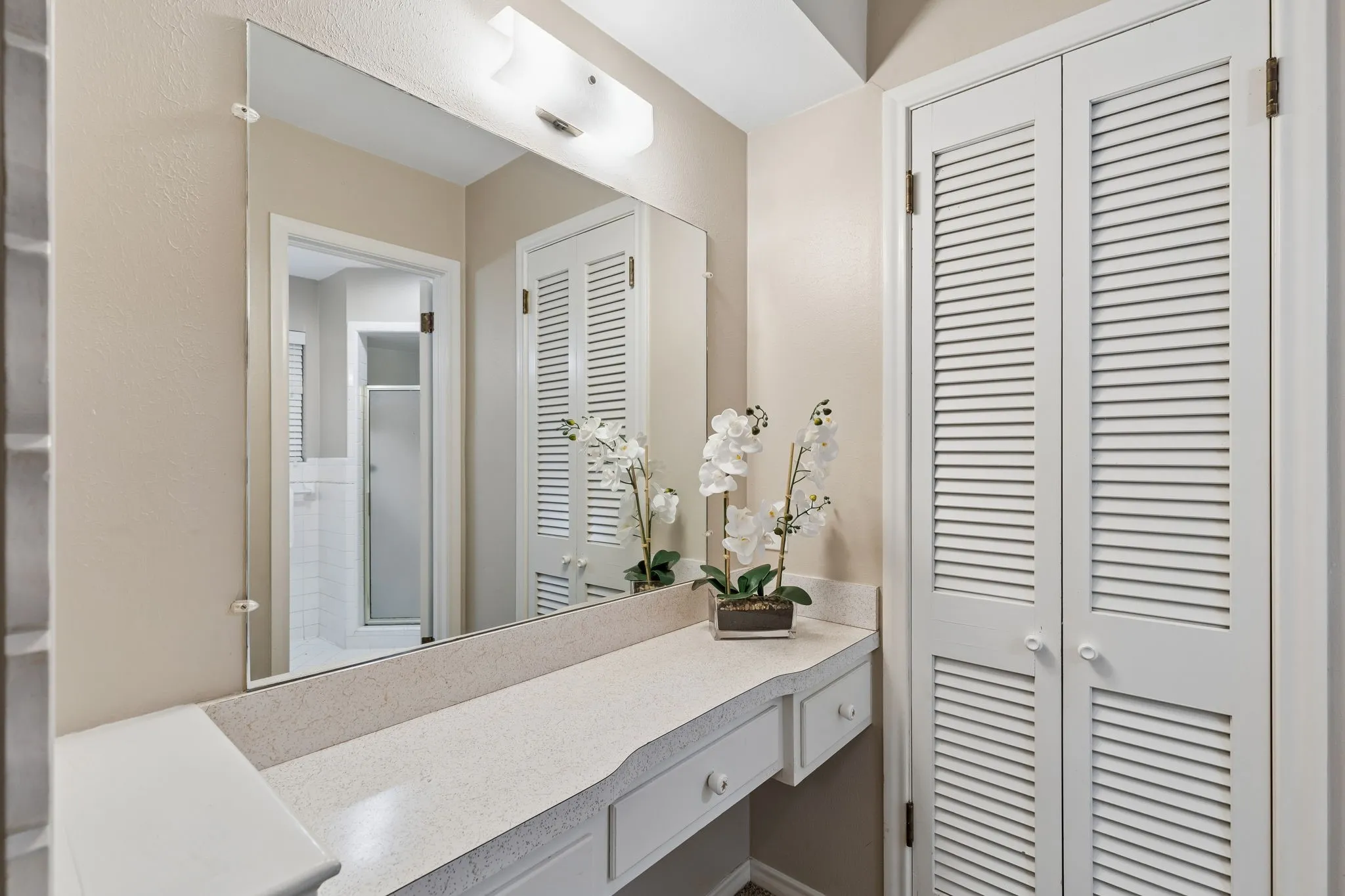 Single Family Residence For Sale in Dallas County , 7066 Arboreal Drive, Dallas, Texas 75231, 4 Bedroom, 3 Bathroom, 2 Garage spaces, 2,137 Sqft, built in 1961, mls#21395051, Real Estate Agent in Dallas, Homes For Sale in Dallas county, Homes For Sale in Dallas, Realtor in Dallas Texas, Real Estate Brokerage Independent Realty Texas, Luminita Cordes Realtor