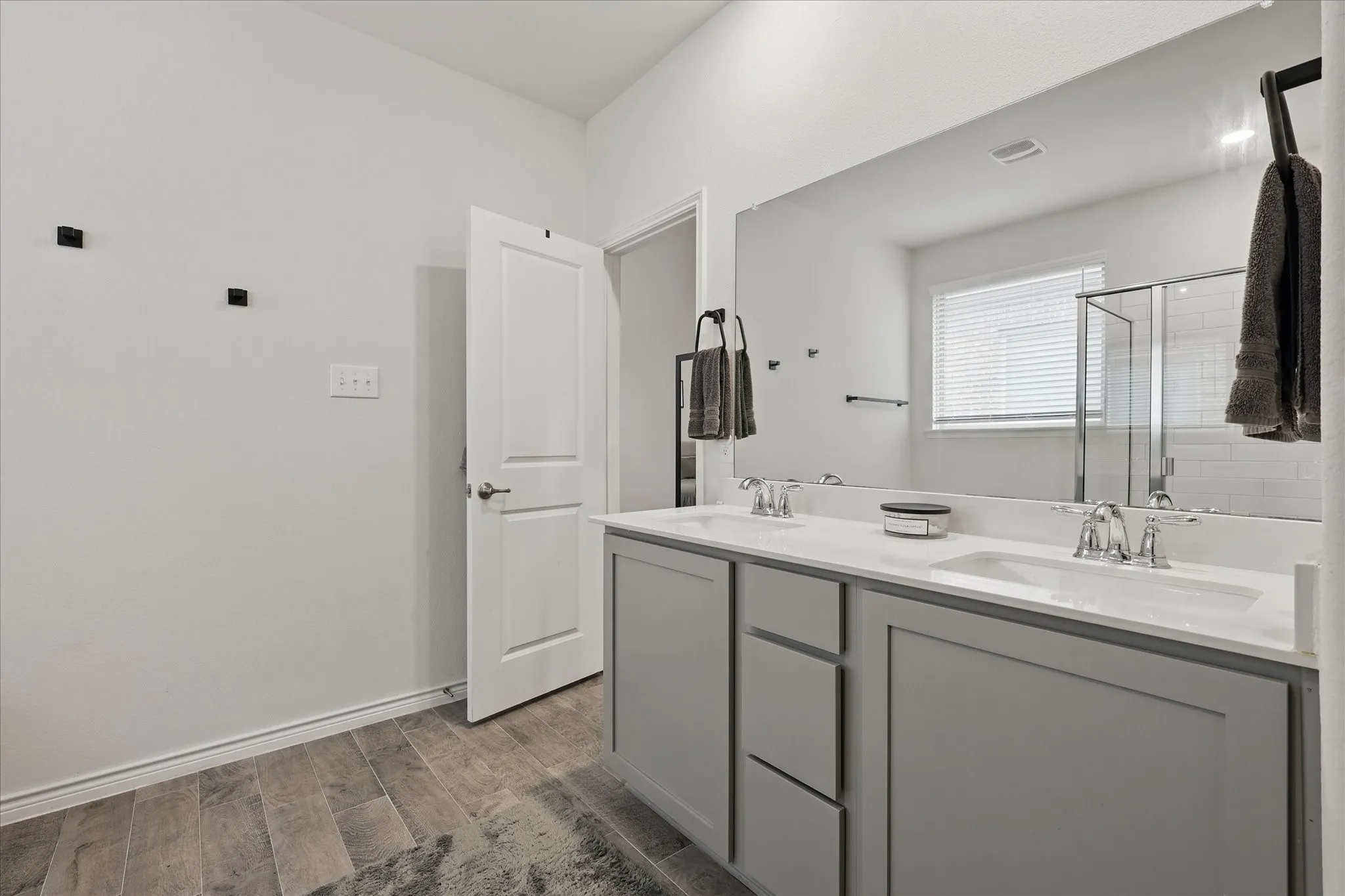 Single Family Residence For Rent in Denton County , 3409 Brady Starr Drive, Aubrey, Texas 76227, 3 Bedroom, 2 Bathroom, 2 Garage spaces, 1,523 Sqft, built in 2022, mls#21405863, Real Estate Agent in Aubrey, Homes For Rent in Denton county, Homes For Rent in Aubrey, Realtor in Aubrey Texas, Real Estate Brokerage Independent Realty Texas, Luminita Cordes Realtor