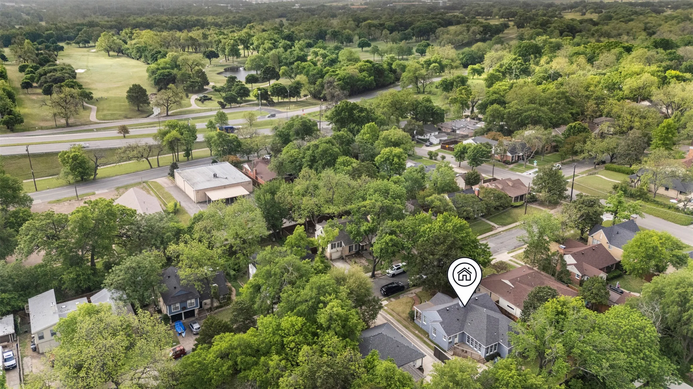 Single Family Residence For Sale in Dallas County , 7119 Vivian Avenue, Dallas, Texas 75223, 3 Bedroom, 2 Bathroom, 2 Garage spaces, 2,278 Sqft, built in 1940, mls#21405741, Real Estate Agent in Dallas, Homes For Sale in Dallas county, Homes For Sale in Dallas, Realtor in Dallas Texas, Real Estate Brokerage Independent Realty Texas, Luminita Cordes Realtor