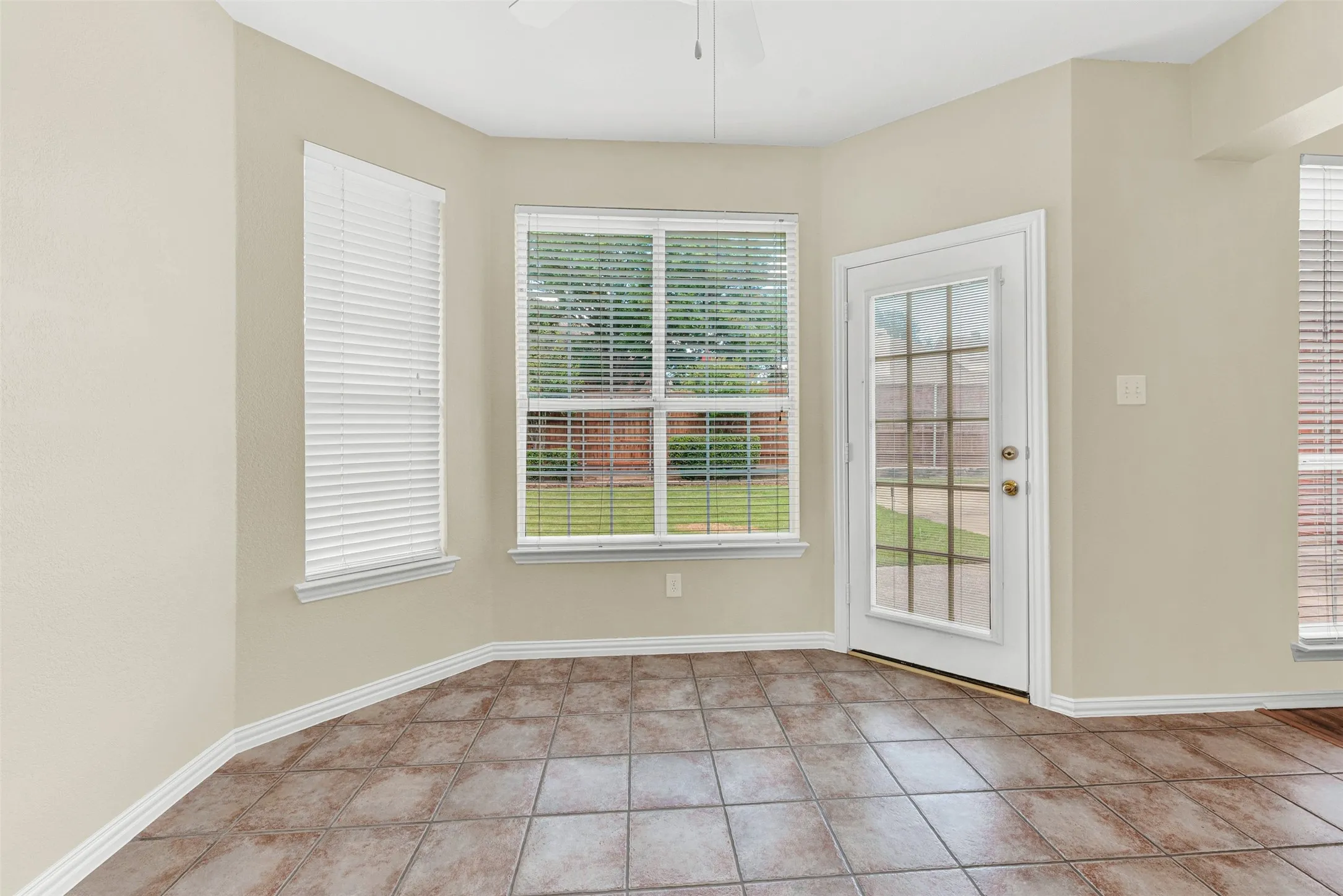 Single Family Residence For Sale in Collin County , 1101 Easton Lane, Allen, Texas 75002, 3 Bedroom, 3 Bathroom, 2 Garage spaces, 2,466 Sqft, built in 1994, mls#21405012, Real Estate Agent in Allen, Homes For Sale in Collin county, Homes For Sale in Allen, Realtor in Allen Texas, Real Estate Brokerage Independent Realty Texas, Luminita Cordes Realtor