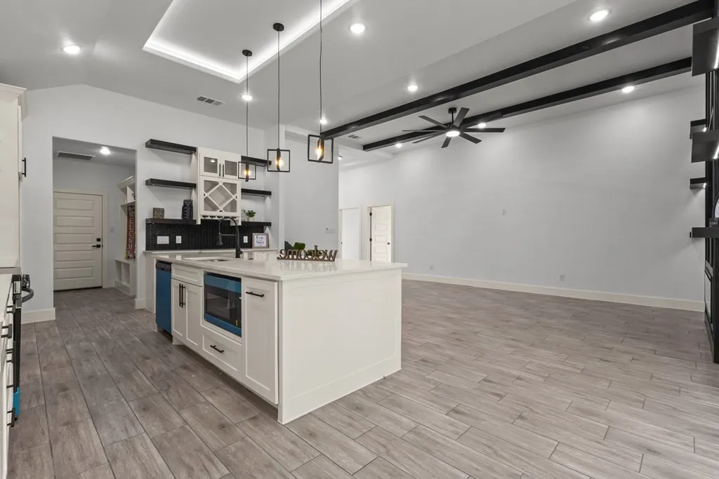 Single Family Residence For Sale in Van Zandt County , 183 Private Road 8642, Canton, Texas 75103, 4 Bedroom, 3 Bathroom, 2 Garage spaces, 2,450 Sqft, built in 2026, mls#21405879, Real Estate Agent in Canton, Homes For Sale in Van Zandt county, Homes For Sale in Canton, Realtor in Canton Texas, Real Estate Brokerage Independent Realty Texas, Luminita Cordes Realtor
