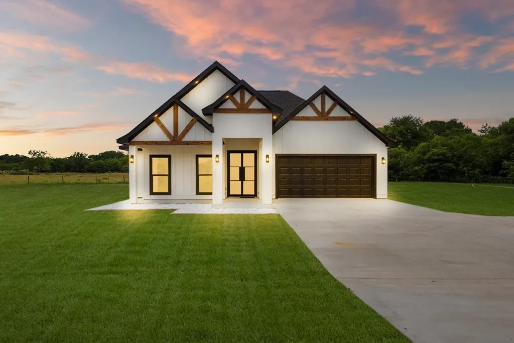 Single Family Residence For Sale in Van Zandt County , 183 Private Road 8642, Canton, Texas 75103, 4 Bedroom, 3 Bathroom, 2 Garage spaces, 2,450 Sqft, built in 2026, mls#21405879, Real Estate Agent in Canton, Homes For Sale in Van Zandt county, Homes For Sale in Canton, Realtor in Canton Texas, Real Estate Brokerage Independent Realty Texas, Luminita Cordes Realtor