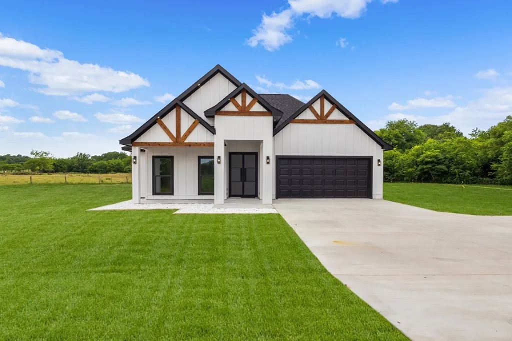 Single Family Residence For Sale in Van Zandt County , 183 Private Road 8642, Canton, Texas 75103, 4 Bedroom, 3 Bathroom, 2 Garage spaces, 2,450 Sqft, built in 2026, mls#21405879, Real Estate Agent in Canton, Homes For Sale in Van Zandt county, Homes For Sale in Canton, Realtor in Canton Texas, Real Estate Brokerage Independent Realty Texas, Luminita Cordes Realtor