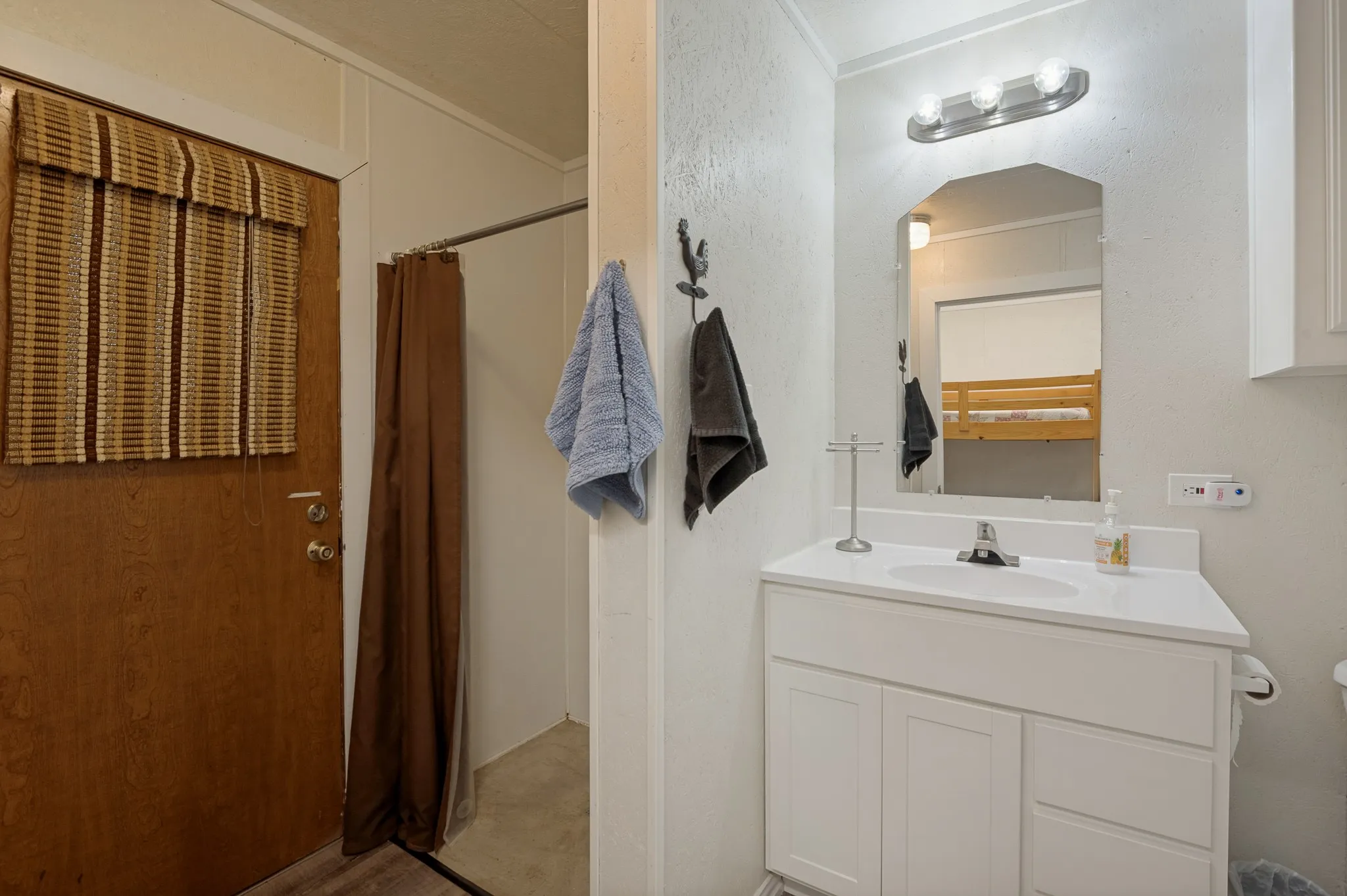 Bunkhouse bathroom