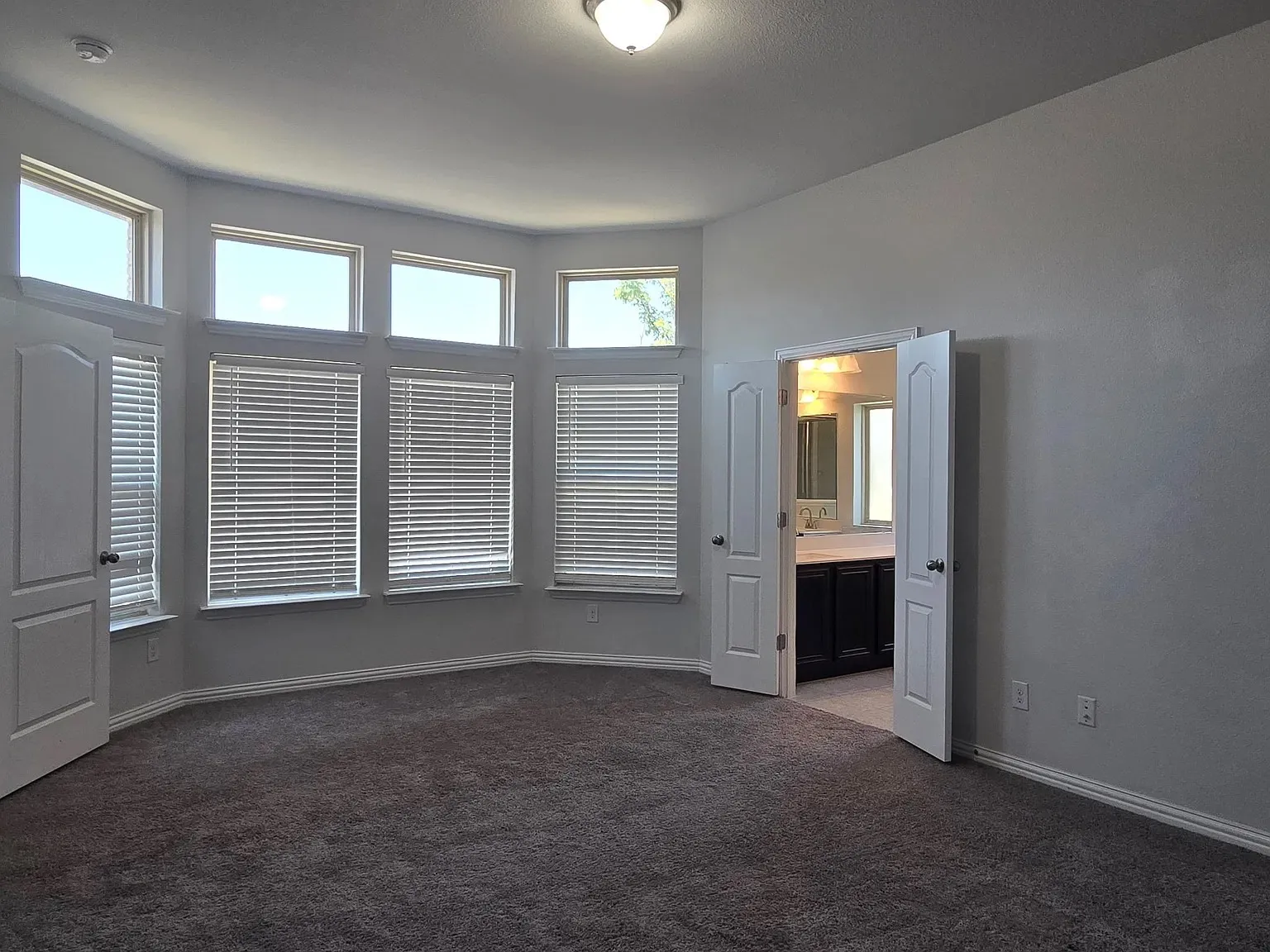 Single Family Residence For Rent in Tarrant County , 600 Windy Knoll Road, Fort Worth, Texas 76028, 5 Bedroom, 3 Bathroom, 2 Garage spaces, 2,215 Sqft, built in 2018, mls#21405873, Real Estate Agent in Fort Worth, Homes For Rent in Tarrant county, Homes For Rent in Fort Worth, Realtor in Fort Worth Texas, Real Estate Brokerage Independent Realty Texas, Luminita Cordes Realtor