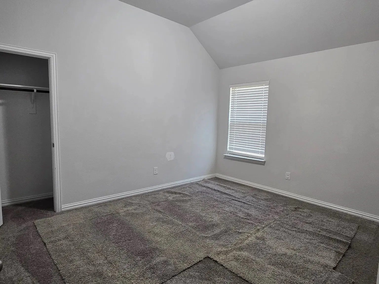Single Family Residence For Rent in Tarrant County , 600 Windy Knoll Road, Fort Worth, Texas 76028, 5 Bedroom, 3 Bathroom, 2 Garage spaces, 2,215 Sqft, built in 2018, mls#21405873, Real Estate Agent in Fort Worth, Homes For Rent in Tarrant county, Homes For Rent in Fort Worth, Realtor in Fort Worth Texas, Real Estate Brokerage Independent Realty Texas, Luminita Cordes Realtor