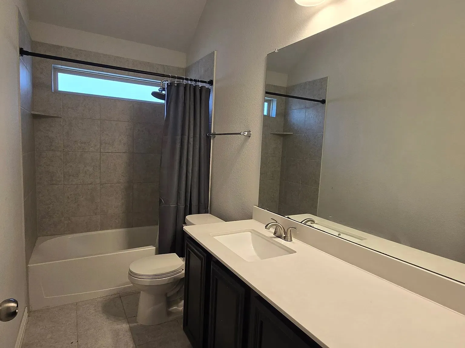 Single Family Residence For Rent in Tarrant County , 600 Windy Knoll Road, Fort Worth, Texas 76028, 5 Bedroom, 3 Bathroom, 2 Garage spaces, 2,215 Sqft, built in 2018, mls#21405873, Real Estate Agent in Fort Worth, Homes For Rent in Tarrant county, Homes For Rent in Fort Worth, Realtor in Fort Worth Texas, Real Estate Brokerage Independent Realty Texas, Luminita Cordes Realtor