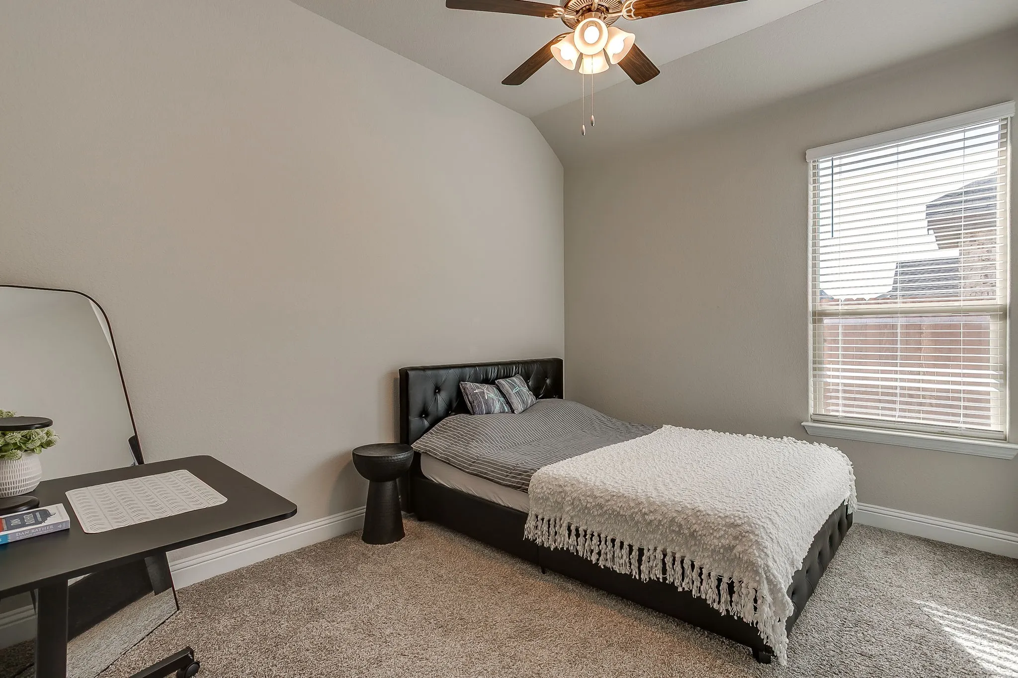 Single Family Residence For Sale in Johnson County , 912 Bailey Lane, Mansfield, Texas 76063, 4 Bedroom, 2 Bathroom, 3 Garage spaces, 2,270 Sqft, built in 2021, mls#21405214, Real Estate Agent in Mansfield, Homes For Sale in Johnson county, Homes For Sale in Mansfield, Realtor in Mansfield Texas, Real Estate Brokerage Independent Realty Texas, Luminita Cordes Realtor