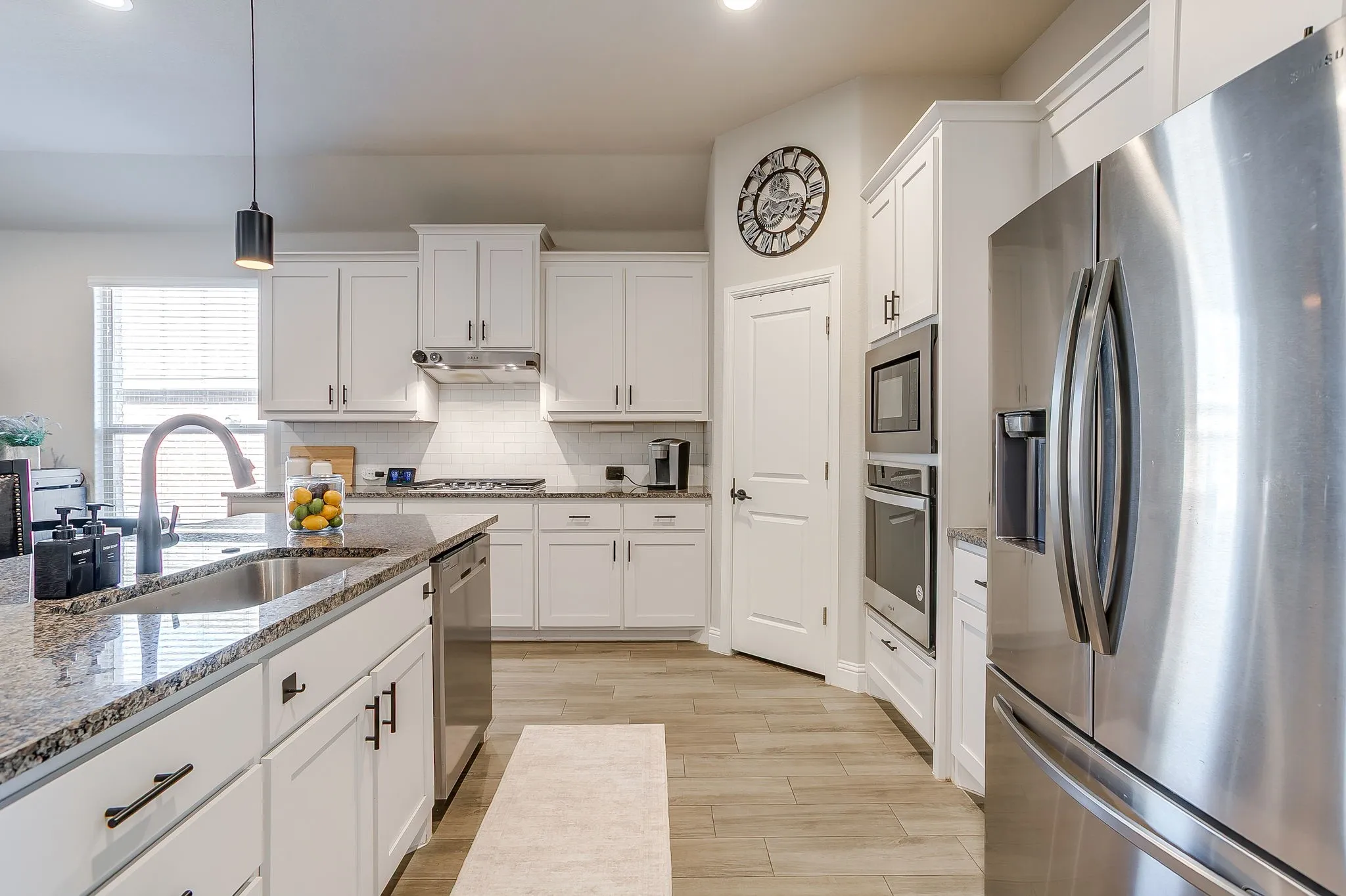 Single Family Residence For Sale in Johnson County , 912 Bailey Lane, Mansfield, Texas 76063, 4 Bedroom, 2 Bathroom, 3 Garage spaces, 2,270 Sqft, built in 2021, mls#21405214, Real Estate Agent in Mansfield, Homes For Sale in Johnson county, Homes For Sale in Mansfield, Realtor in Mansfield Texas, Real Estate Brokerage Independent Realty Texas, Luminita Cordes Realtor