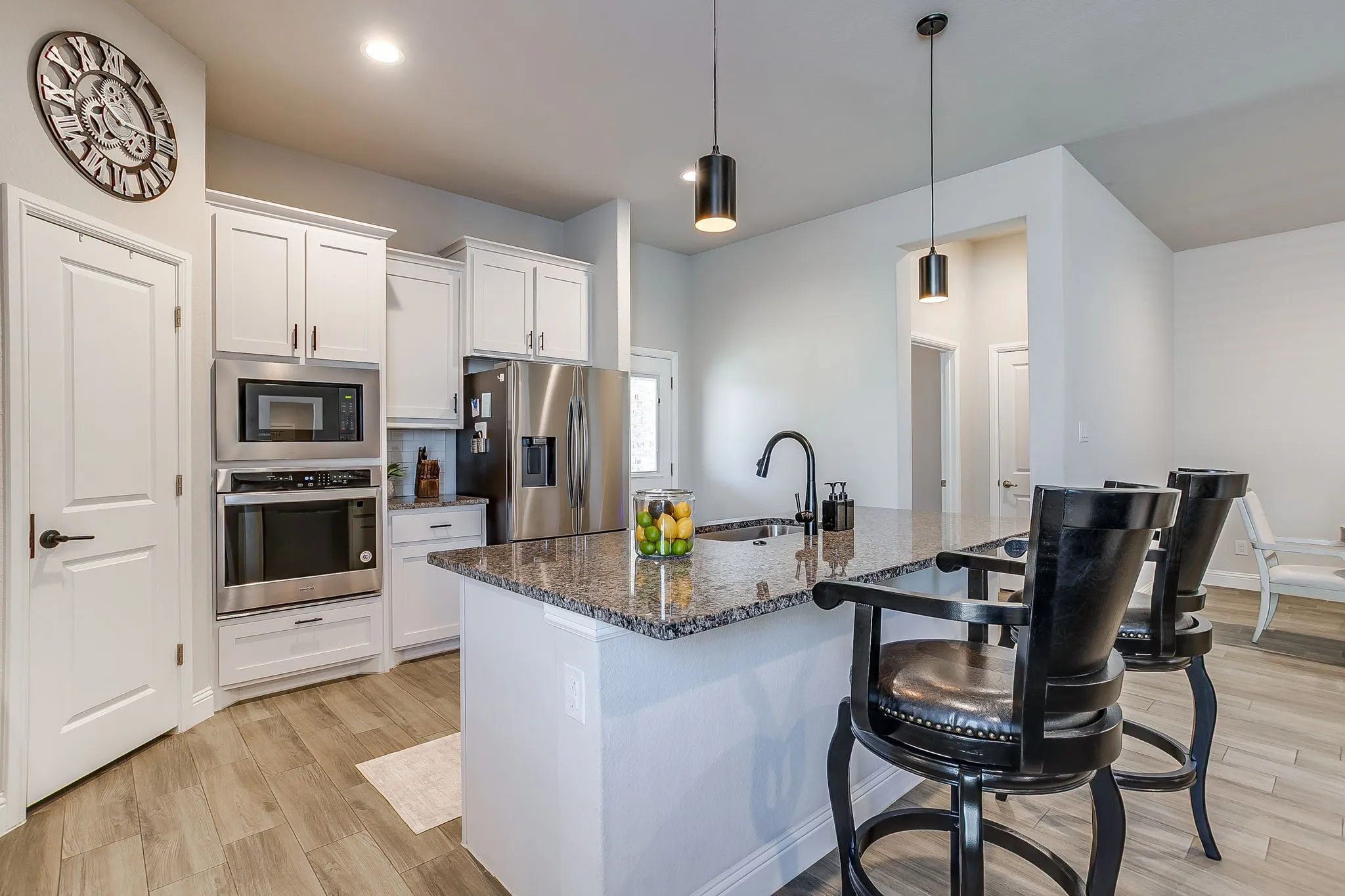 Single Family Residence For Sale in Johnson County , 912 Bailey Lane, Mansfield, Texas 76063, 4 Bedroom, 2 Bathroom, 3 Garage spaces, 2,270 Sqft, built in 2021, mls#21405214, Real Estate Agent in Mansfield, Homes For Sale in Johnson county, Homes For Sale in Mansfield, Realtor in Mansfield Texas, Real Estate Brokerage Independent Realty Texas, Luminita Cordes Realtor