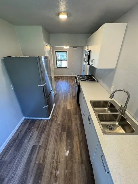 Single Family Residence For Rent in Tarrant County , 1601 Connally Terrace, Arlington, Texas 76010, 4 Bedroom, 2 Bathroom, Garage spaces, 1,308 Sqft, built in 1952, mls#21400860, Real Estate Agent in Arlington, Homes For Rent in Tarrant county, Homes For Rent in Arlington, Realtor in Arlington Texas, Real Estate Brokerage Independent Realty Texas, Luminita Cordes Realtor