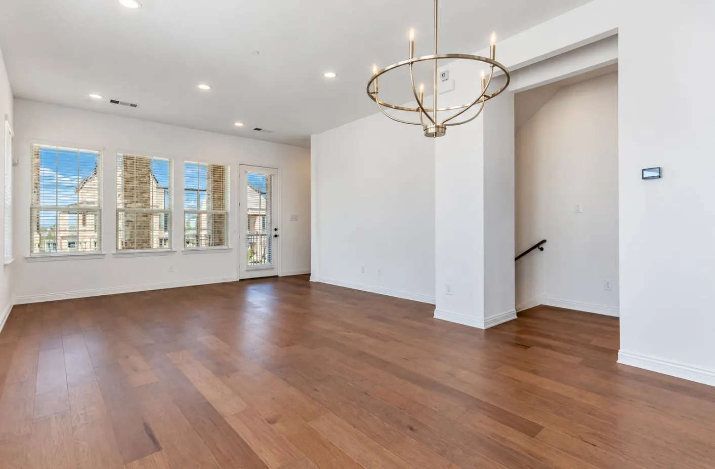 Single Family Residence For Rent in Tarrant County , 3700 Pelican Rest Way, Arlington, Texas 76005, 3 Bedroom, 4 Bathroom, 2 Garage spaces, 2,139 Sqft, built in 2021, mls#21405900, Real Estate Agent in Arlington, Homes For Rent in Tarrant county, Homes For Rent in Arlington, Realtor in Arlington Texas, Real Estate Brokerage Independent Realty Texas, Luminita Cordes Realtor