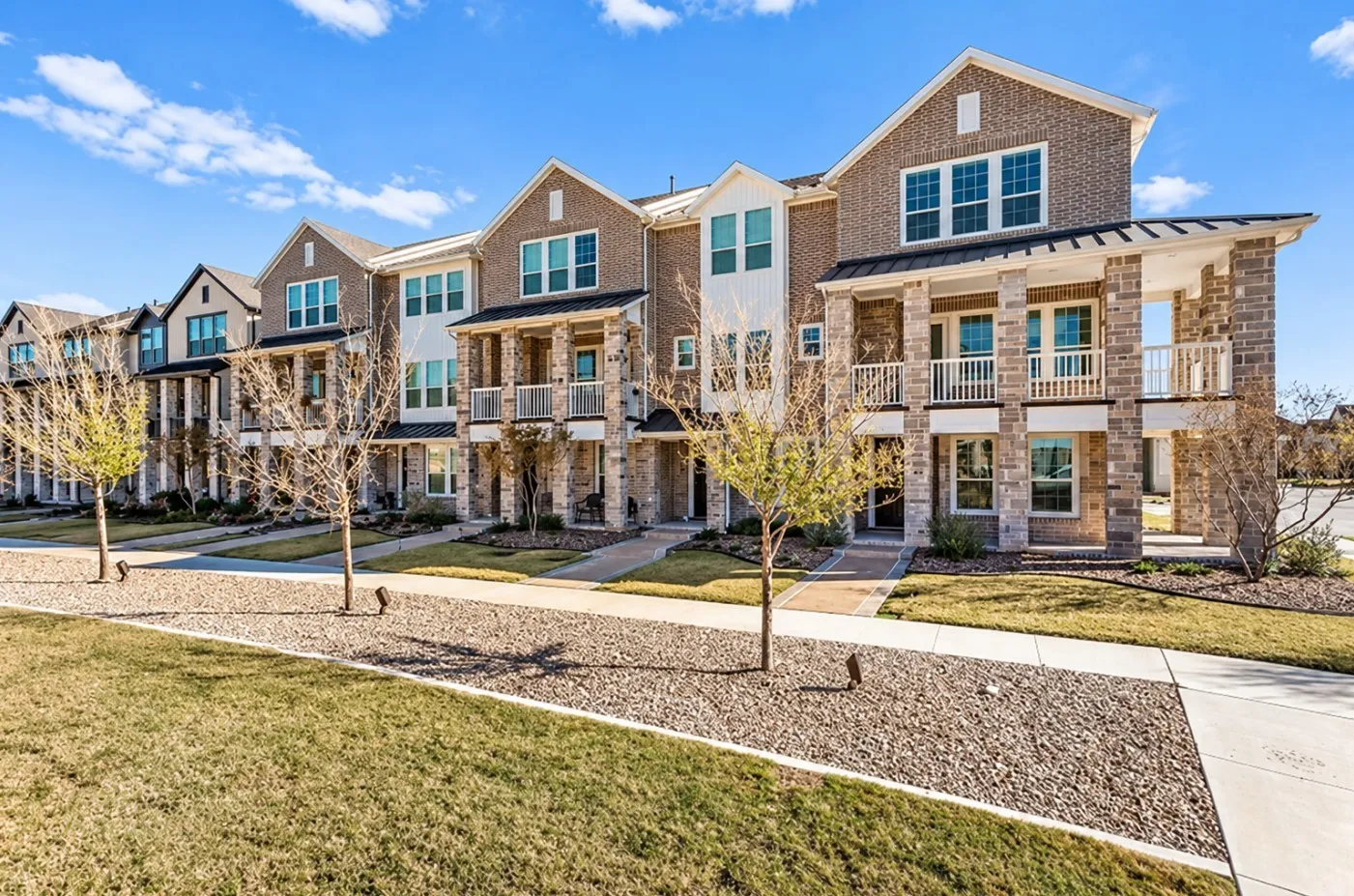 Single Family Residence For Rent in Tarrant County , 3700 Pelican Rest Way, Arlington, Texas 76005, 3 Bedroom, 4 Bathroom, 2 Garage spaces, 2,139 Sqft, built in 2021, mls#21405900, Real Estate Agent in Arlington, Homes For Rent in Tarrant county, Homes For Rent in Arlington, Realtor in Arlington Texas, Real Estate Brokerage Independent Realty Texas, Luminita Cordes Realtor