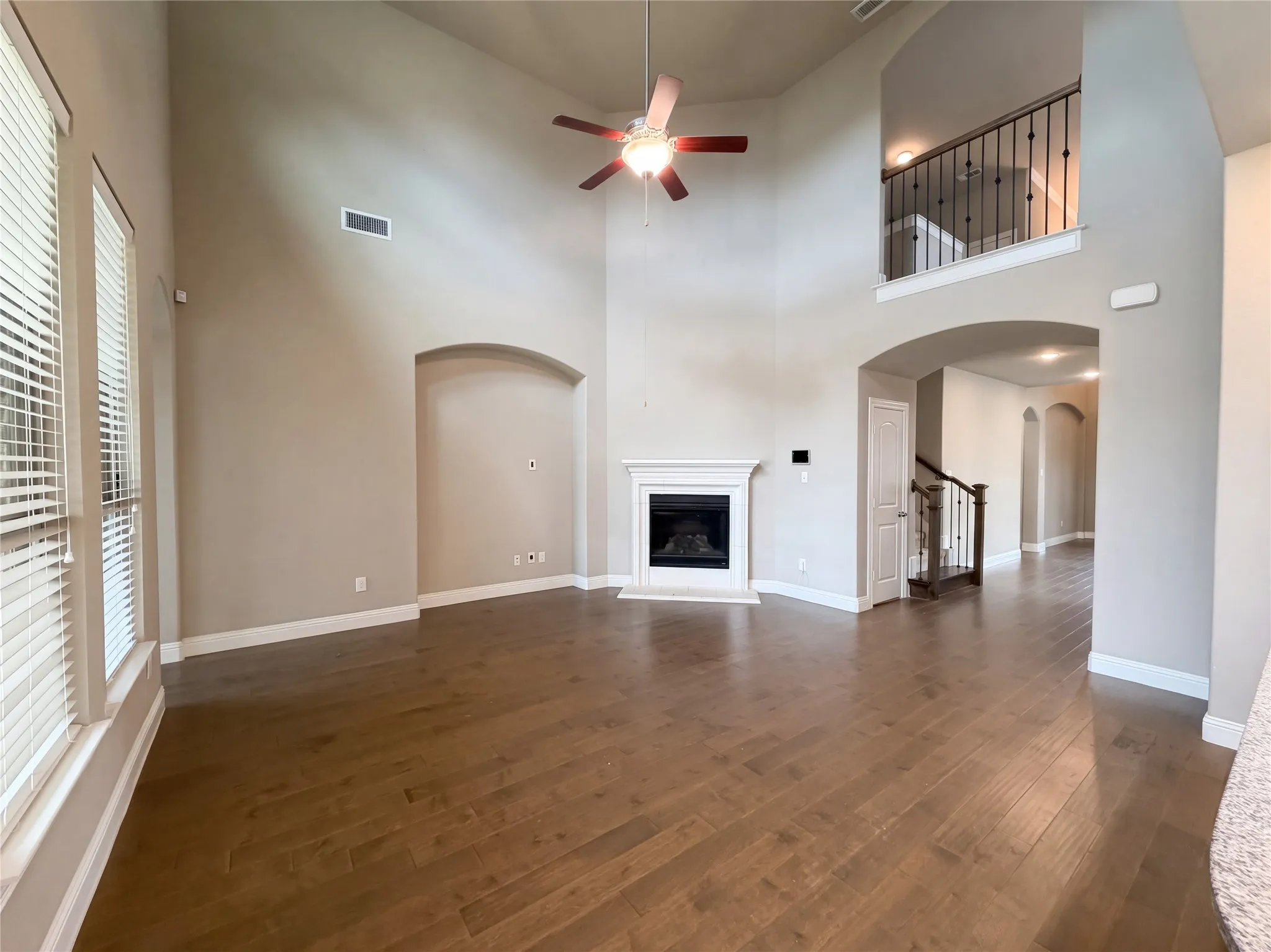 Single Family Residence For Sale in Denton County , 11224 Dusty Trail Court, Flower Mound, Texas 76262, 5 Bedroom, 4 Bathroom, 2 Garage spaces, 3,368 Sqft, built in 2018, mls#21405719, Real Estate Agent in Flower Mound, Homes For Sale in Denton county, Homes For Sale in Flower Mound, Realtor in Flower Mound Texas, Real Estate Brokerage Independent Realty Texas, Luminita Cordes Realtor