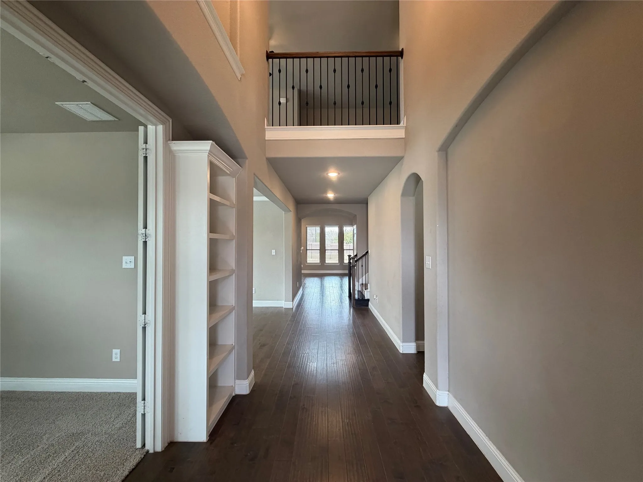 Single Family Residence For Sale in Denton County , 11224 Dusty Trail Court, Flower Mound, Texas 76262, 5 Bedroom, 4 Bathroom, 2 Garage spaces, 3,368 Sqft, built in 2018, mls#21405719, Real Estate Agent in Flower Mound, Homes For Sale in Denton county, Homes For Sale in Flower Mound, Realtor in Flower Mound Texas, Real Estate Brokerage Independent Realty Texas, Luminita Cordes Realtor
