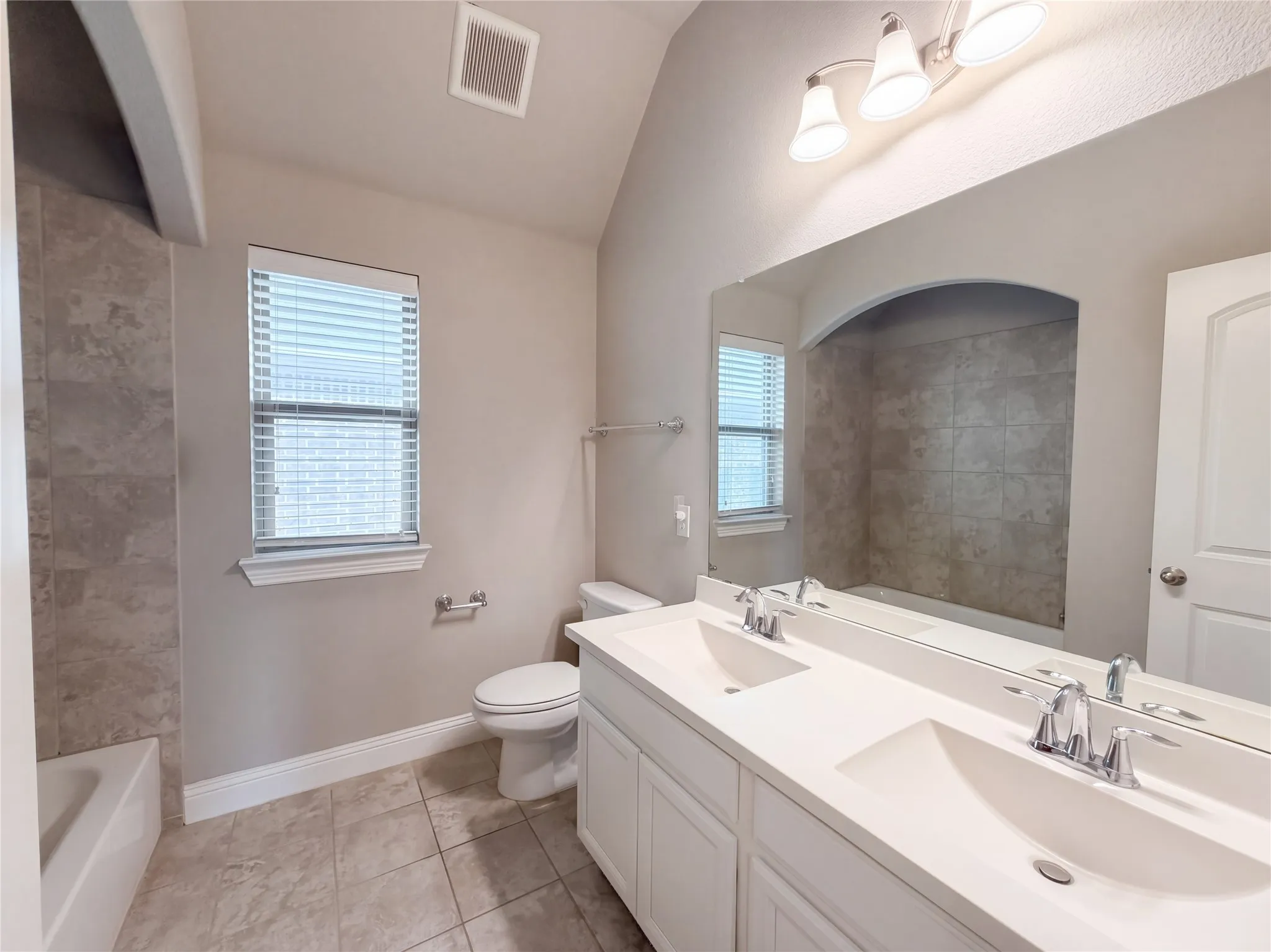 Single Family Residence For Sale in Denton County , 11224 Dusty Trail Court, Flower Mound, Texas 76262, 5 Bedroom, 4 Bathroom, 2 Garage spaces, 3,368 Sqft, built in 2018, mls#21405719, Real Estate Agent in Flower Mound, Homes For Sale in Denton county, Homes For Sale in Flower Mound, Realtor in Flower Mound Texas, Real Estate Brokerage Independent Realty Texas, Luminita Cordes Realtor