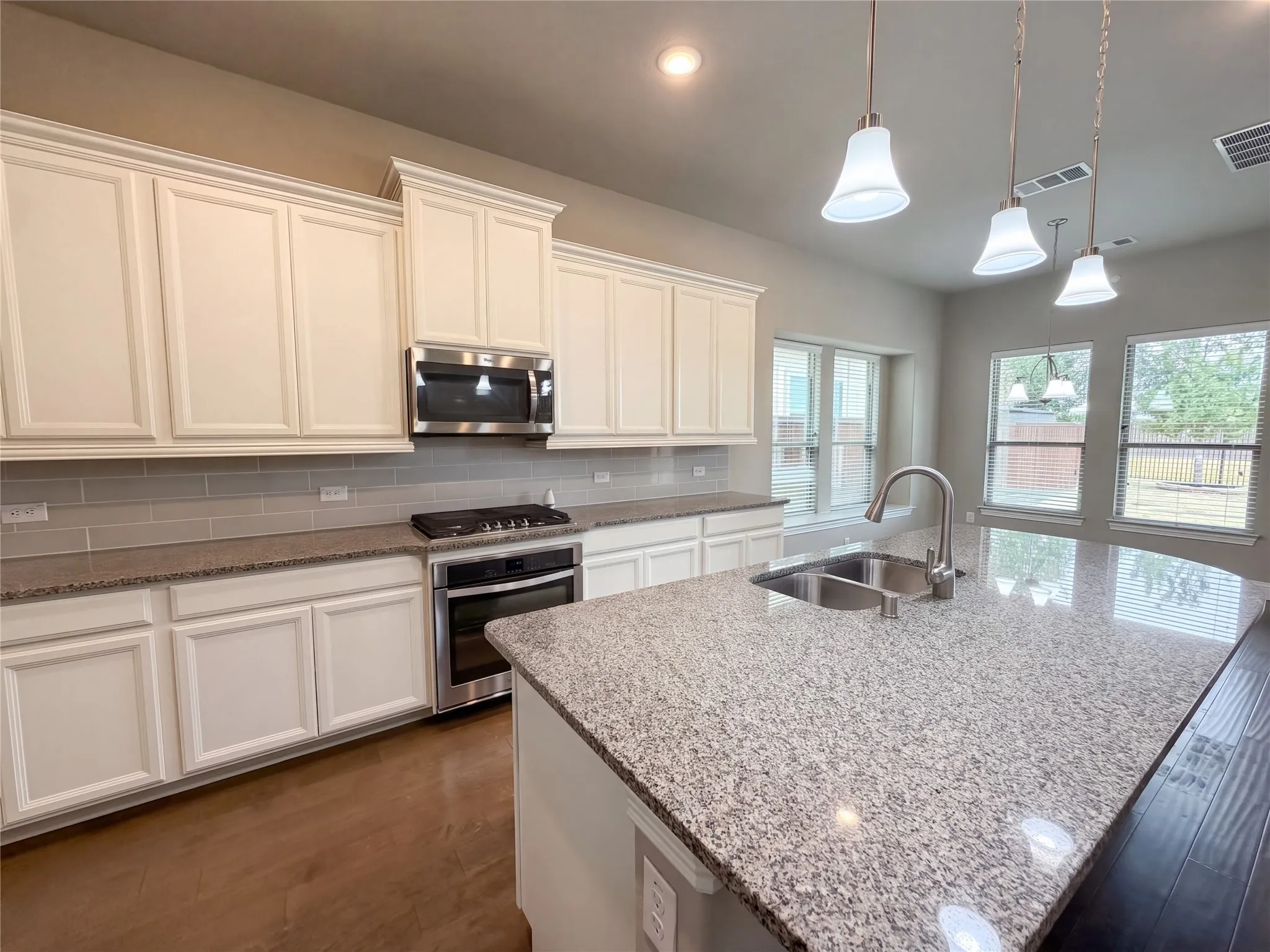 Single Family Residence For Sale in Denton County , 11224 Dusty Trail Court, Flower Mound, Texas 76262, 5 Bedroom, 4 Bathroom, 2 Garage spaces, 3,368 Sqft, built in 2018, mls#21405719, Real Estate Agent in Flower Mound, Homes For Sale in Denton county, Homes For Sale in Flower Mound, Realtor in Flower Mound Texas, Real Estate Brokerage Independent Realty Texas, Luminita Cordes Realtor