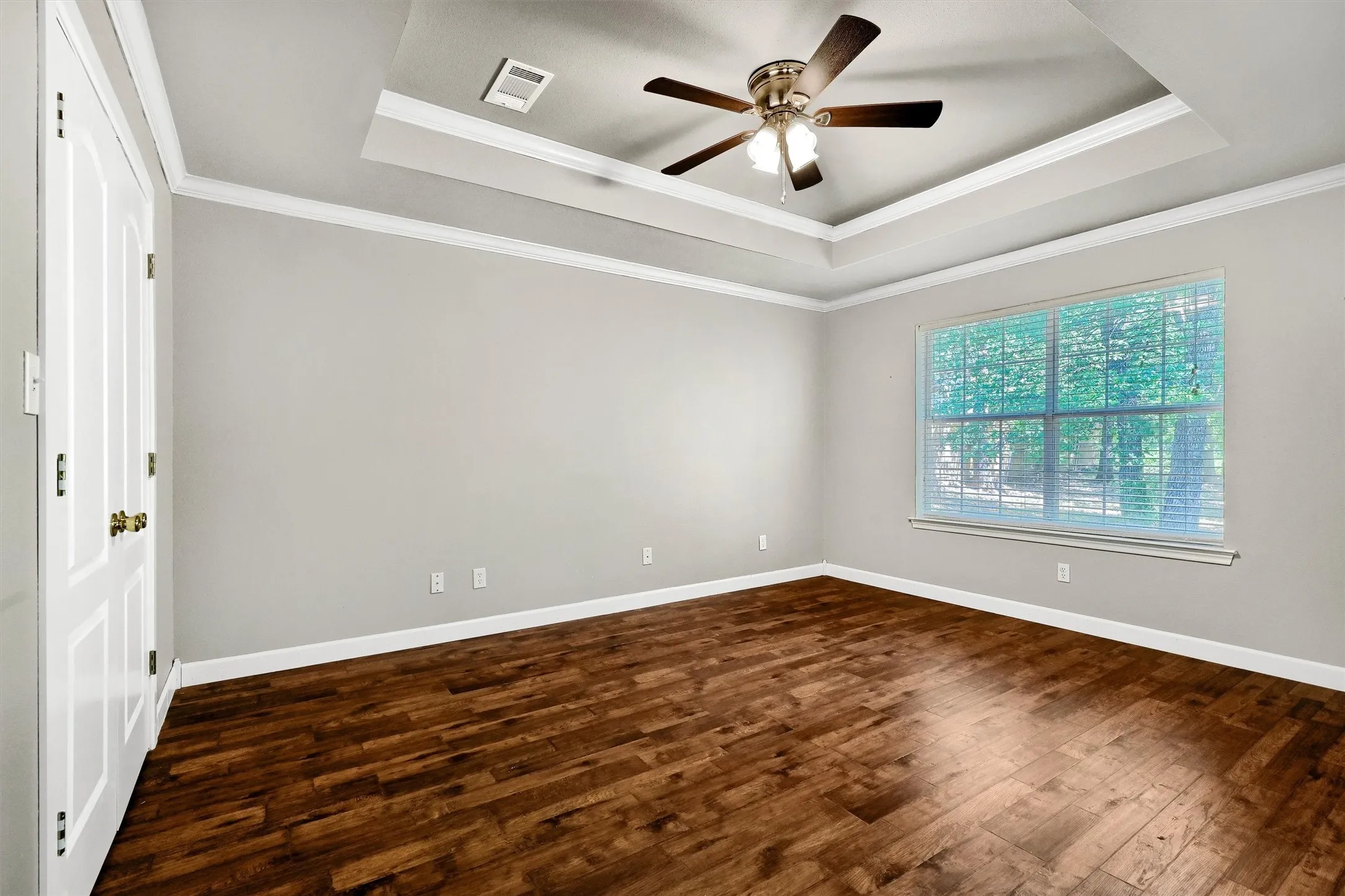 Single Family Residence For Rent in Grayson County , 187 Square Dance Road, Denison, Texas 75021, 3 Bedroom, 2 Bathroom, 2 Garage spaces, 1,429 Sqft, built in 2005, mls#21405899, Real Estate Agent in Denison, Homes For Rent in Grayson county, Homes For Rent in Denison, Realtor in Denison Texas, Real Estate Brokerage Independent Realty Texas, Luminita Cordes Realtor