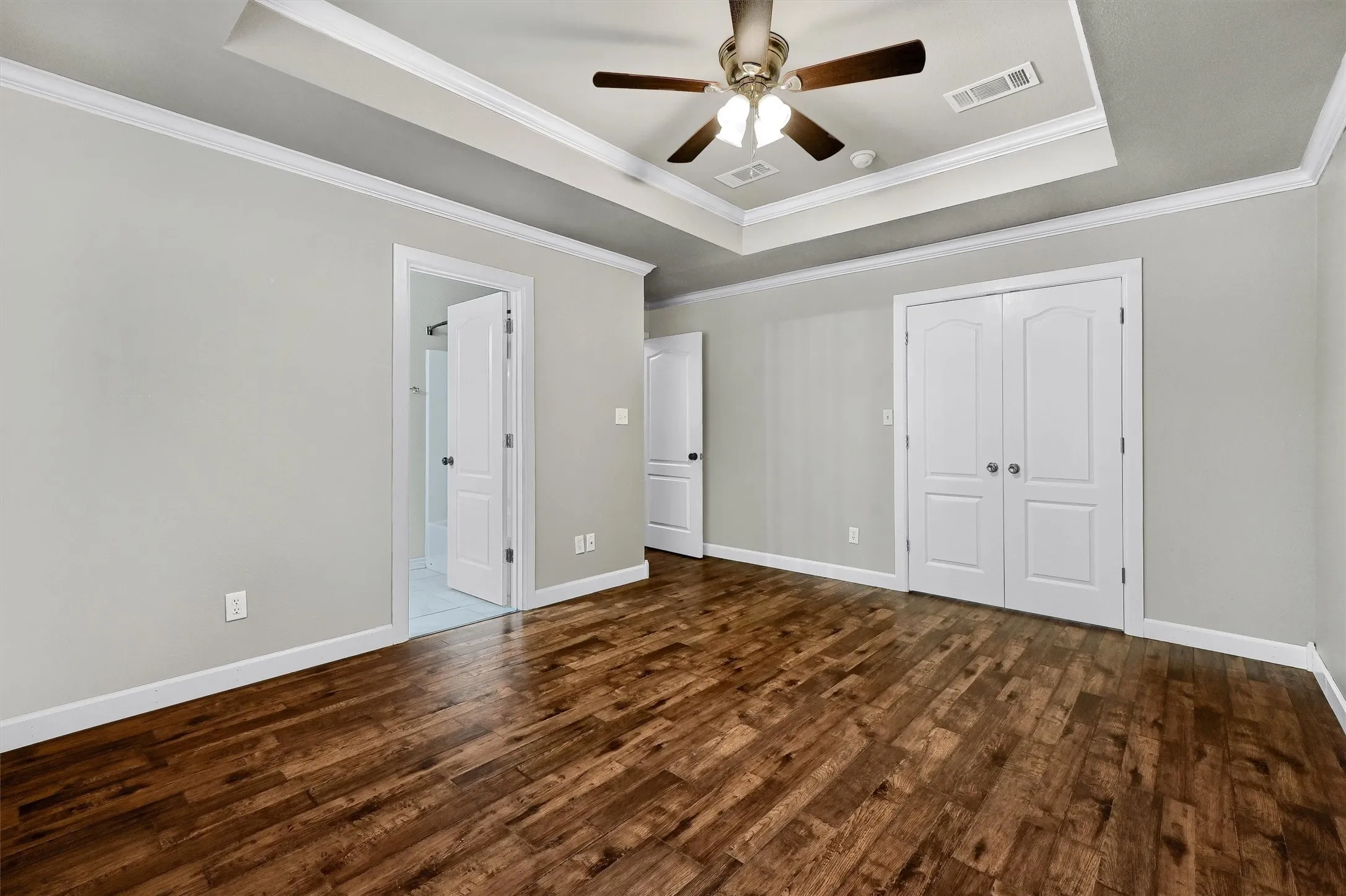 Single Family Residence For Rent in Grayson County , 187 Square Dance Road, Denison, Texas 75021, 3 Bedroom, 2 Bathroom, 2 Garage spaces, 1,429 Sqft, built in 2005, mls#21405899, Real Estate Agent in Denison, Homes For Rent in Grayson county, Homes For Rent in Denison, Realtor in Denison Texas, Real Estate Brokerage Independent Realty Texas, Luminita Cordes Realtor