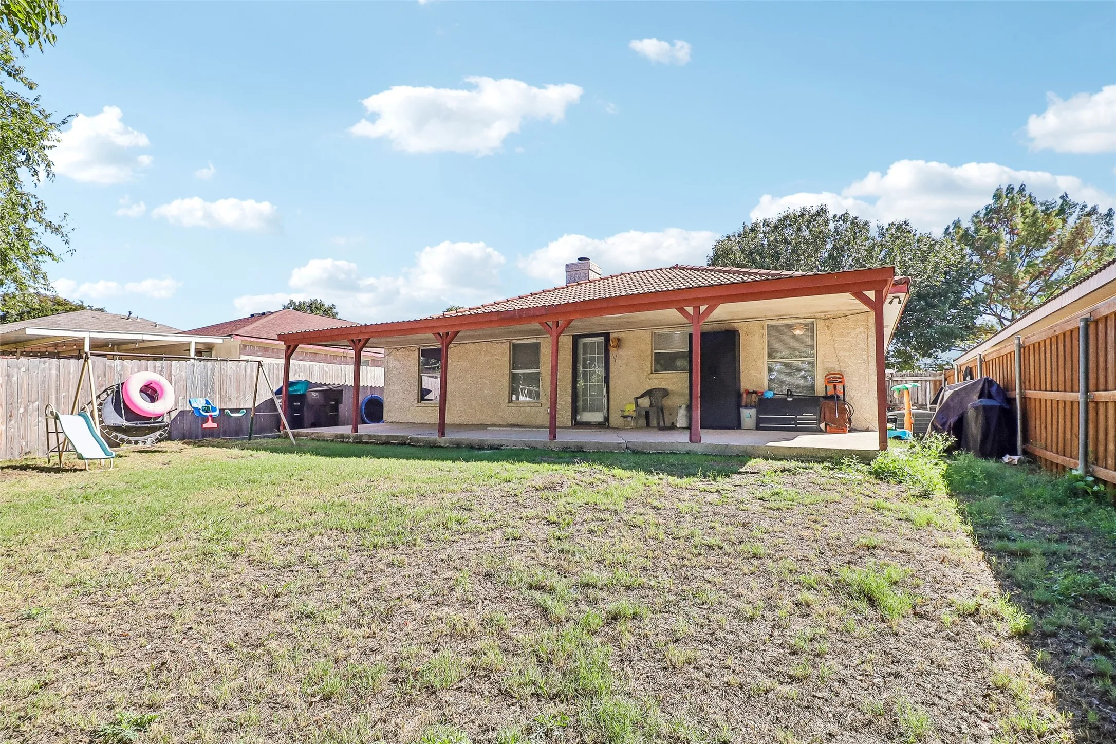 Single Family Residence For Sale in Tarrant County , 2308 Cool Spring Drive, Fort Worth, Texas 76108, 3 Bedroom, 2 Bathroom, Garage spaces, 1,490 Sqft, built in 1989, mls#21404617, Real Estate Agent in Fort Worth, Homes For Sale in Tarrant county, Homes For Sale in Fort Worth, Realtor in Fort Worth Texas, Real Estate Brokerage Independent Realty Texas, Luminita Cordes Realtor