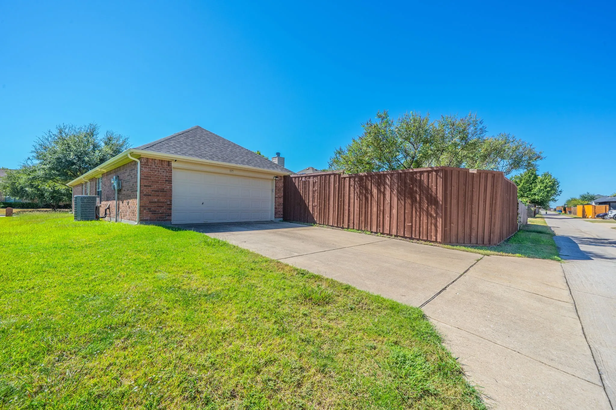 Single Family Residence For Rent in Collin County , 117 Shadybrook Drive, Wylie, Texas 75098, 3 Bedroom, 2 Bathroom, 2 Garage spaces, 1,830 Sqft, built in 2005, mls#21398391, Real Estate Agent in Wylie, Homes For Rent in Collin county, Homes For Rent in Wylie, Realtor in Wylie Texas, Real Estate Brokerage Independent Realty Texas, Luminita Cordes Realtor