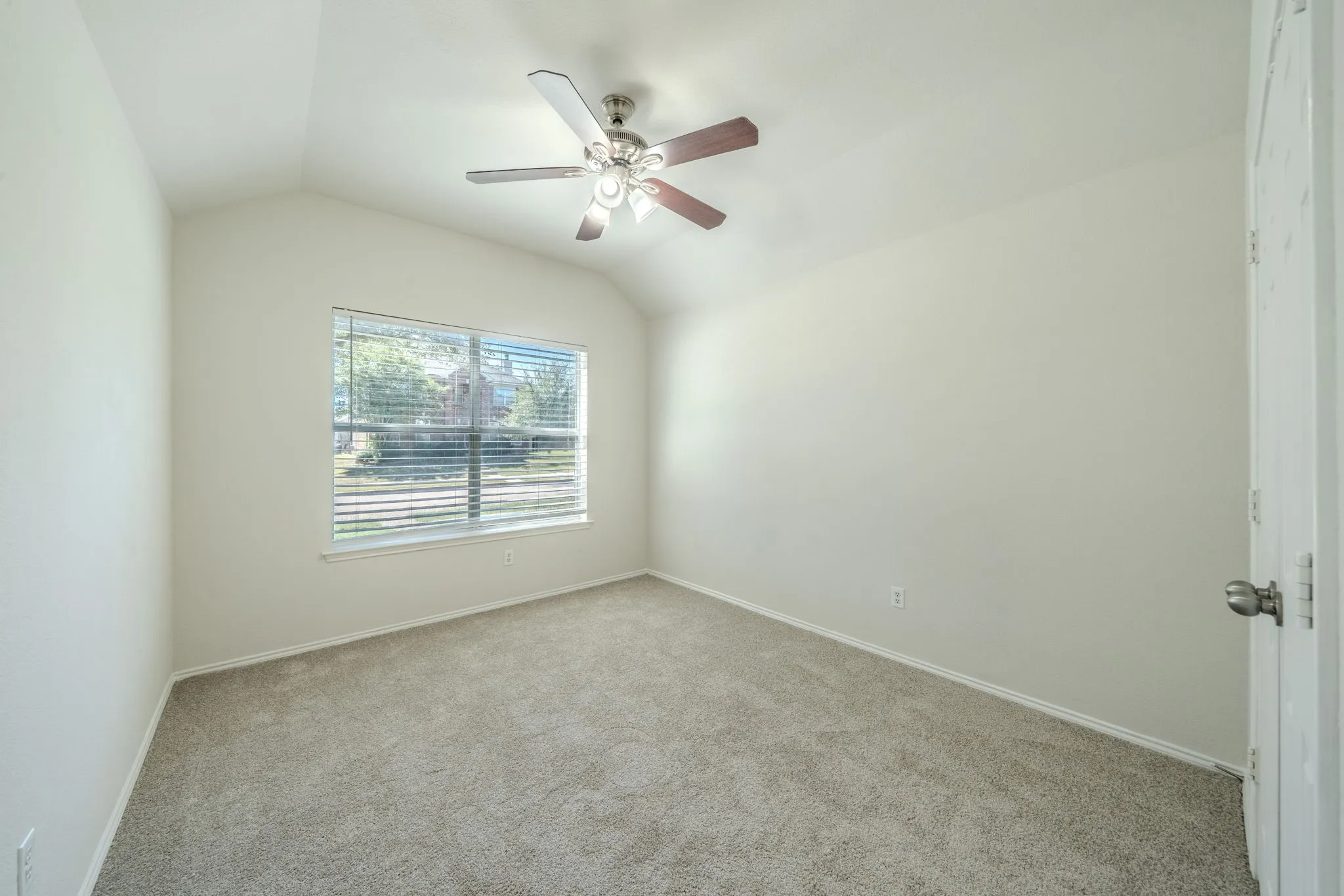 Dedicated office, 3rd bedroom or flex room