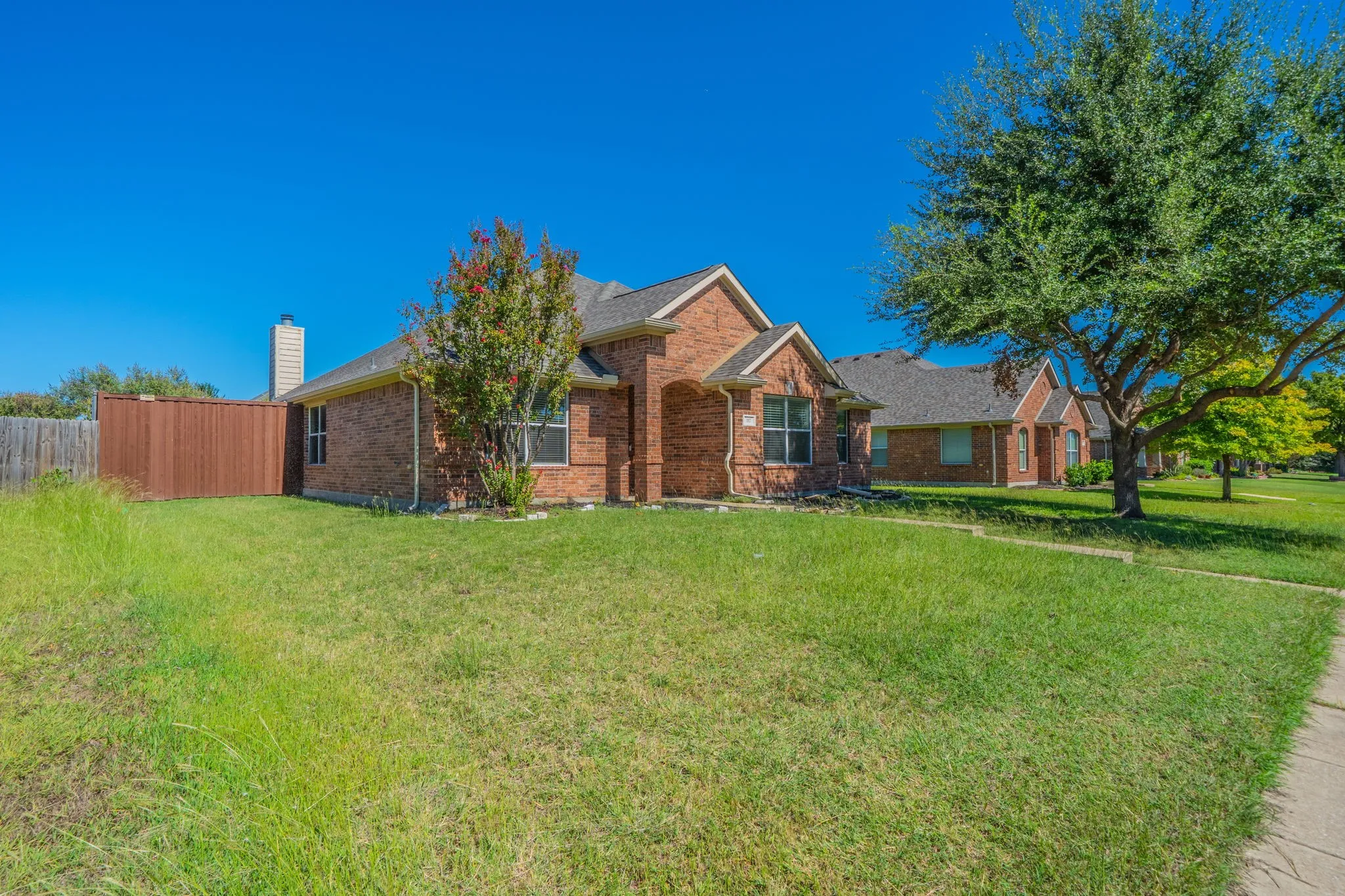 Single Family Residence For Rent in Collin County , 117 Shadybrook Drive, Wylie, Texas 75098, 3 Bedroom, 2 Bathroom, 2 Garage spaces, 1,830 Sqft, built in 2005, mls#21398391, Real Estate Agent in Wylie, Homes For Rent in Collin county, Homes For Rent in Wylie, Realtor in Wylie Texas, Real Estate Brokerage Independent Realty Texas, Luminita Cordes Realtor
