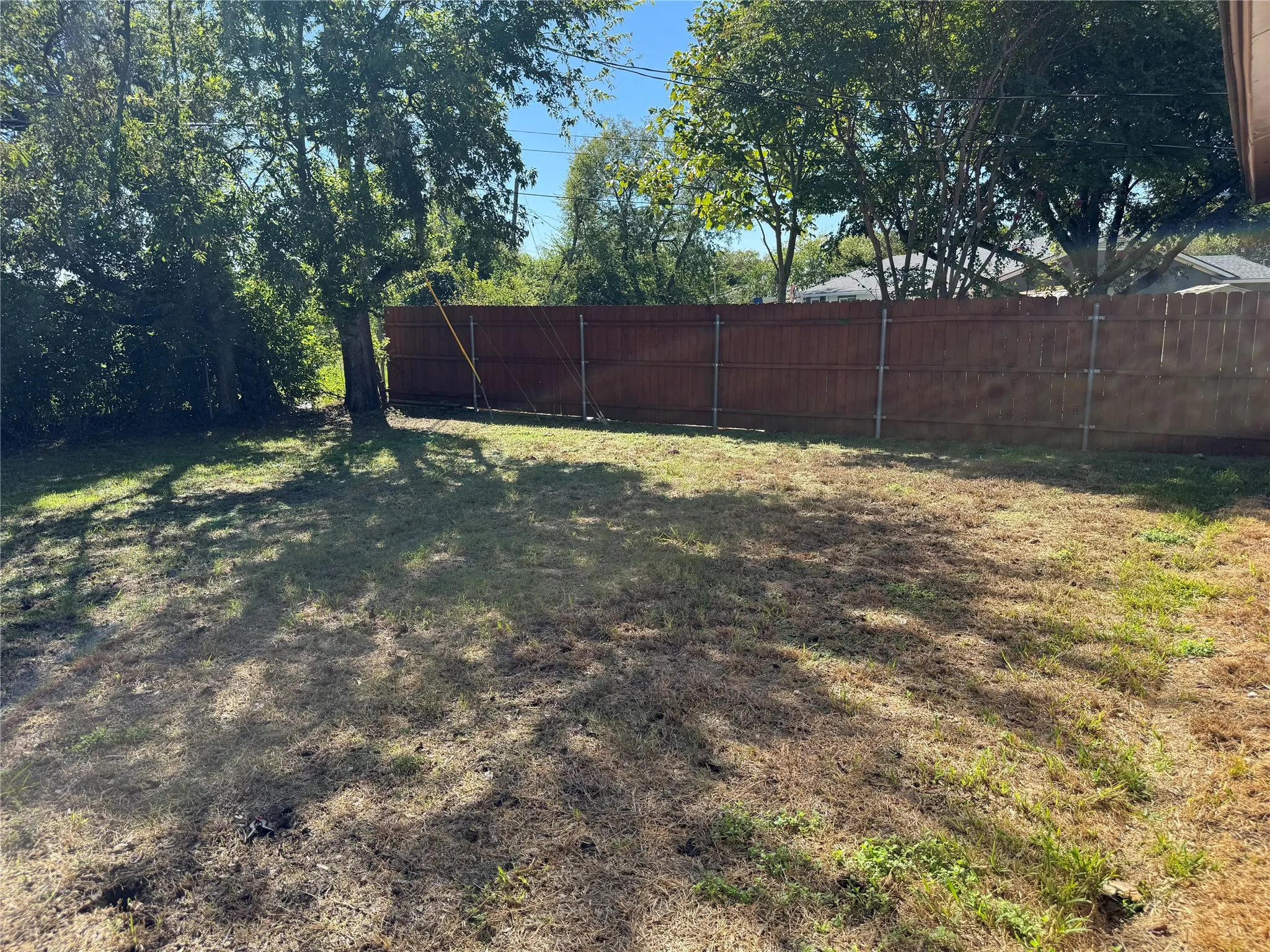 Single Family Residence For Sale in Tarrant County , 6604 Brookshire Trail, North Richland Hills, Texas 76182, 3 Bedroom, 2 Bathroom, 1 Garage spaces, 1,224 Sqft, built in 1972, mls#21405033, Real Estate Agent in North Richland Hills, Homes For Sale in Tarrant county, Homes For Sale in North Richland Hills, Realtor in North Richland Hills Texas, Real Estate Brokerage Independent Realty Texas, Luminita Cordes Realtor