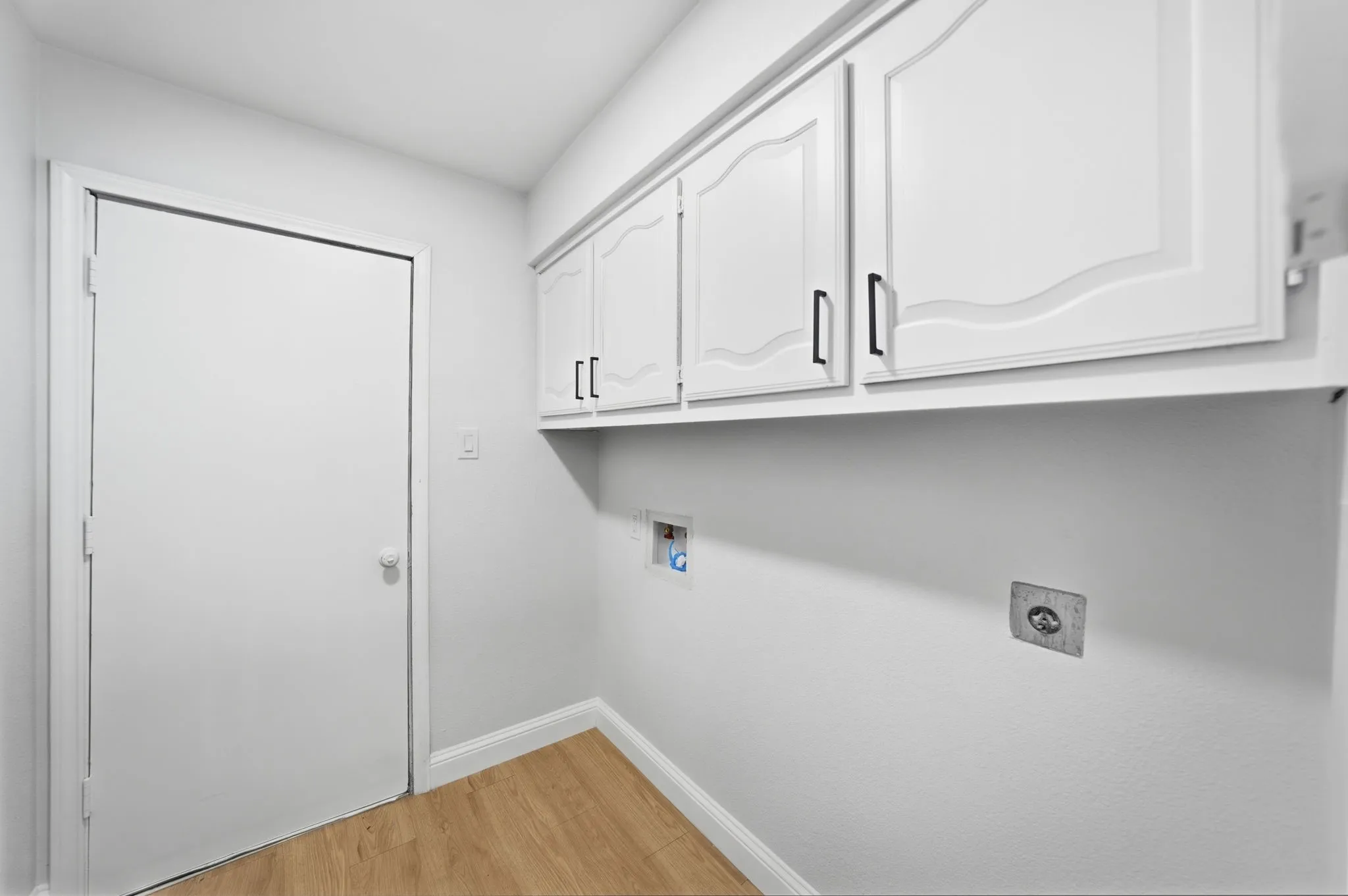 Single Family Residence For Sale in Dallas County , 3718 Thornhill Way, Rowlett, Texas 75088, 4 Bedroom, 3 Bathroom, 2 Garage spaces, 2,218 Sqft, built in 1983, mls#21405897, Real Estate Agent in Rowlett, Homes For Sale in Dallas county, Homes For Sale in Rowlett, Realtor in Rowlett Texas, Real Estate Brokerage Independent Realty Texas, Luminita Cordes Realtor
