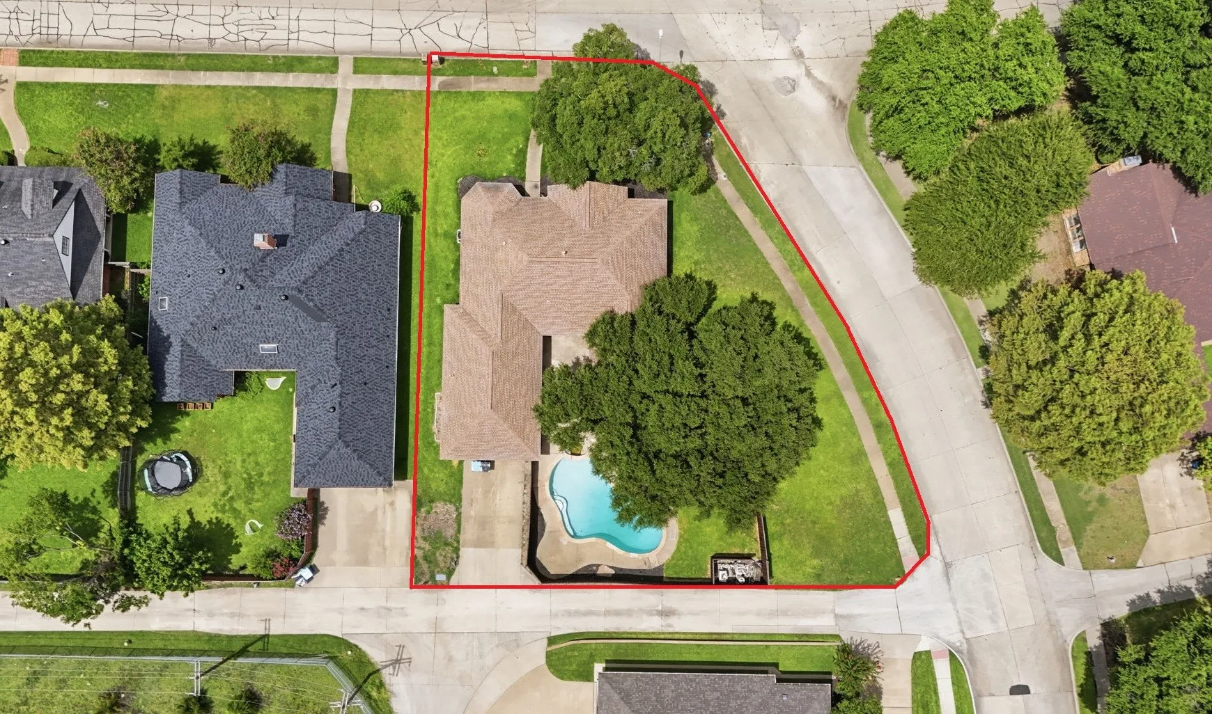 Single Family Residence For Sale in Dallas County , 3718 Thornhill Way, Rowlett, Texas 75088, 4 Bedroom, 3 Bathroom, 2 Garage spaces, 2,218 Sqft, built in 1983, mls#21405897, Real Estate Agent in Rowlett, Homes For Sale in Dallas county, Homes For Sale in Rowlett, Realtor in Rowlett Texas, Real Estate Brokerage Independent Realty Texas, Luminita Cordes Realtor