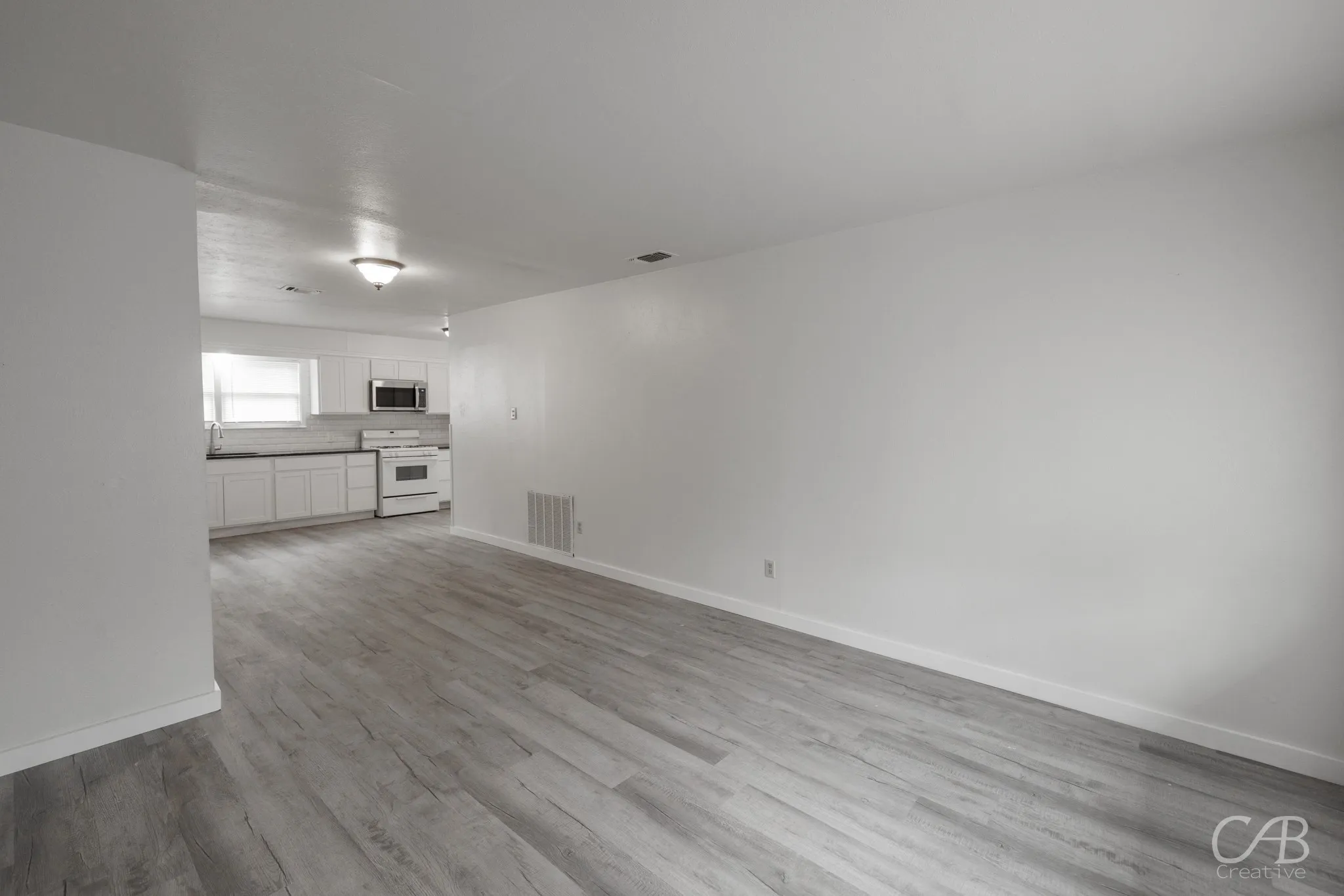 Single Family Residence For Rent in Taylor County , 2121 Parramore Street, Abilene, Texas 79603, 3 Bedroom, 1 Bathroom, 1 Garage spaces, 998 Sqft, built in 1954, mls#21405881, Real Estate Agent in Abilene, Homes For Rent in Taylor county, Homes For Rent in Abilene, Realtor in Abilene Texas, Real Estate Brokerage Independent Realty Texas, Luminita Cordes Realtor