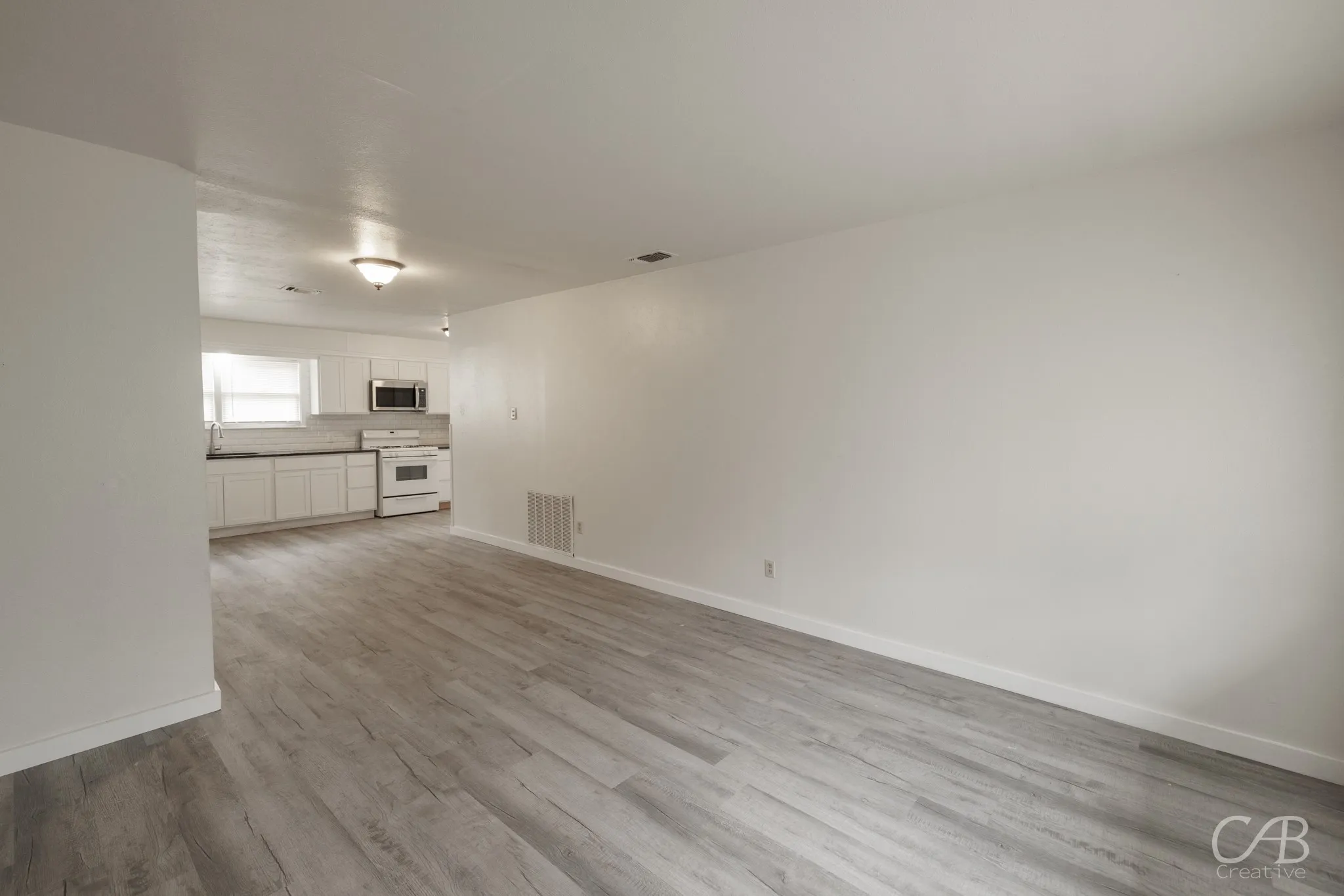Single Family Residence For Rent in Taylor County , 2121 Parramore Street, Abilene, Texas 79603, 3 Bedroom, 1 Bathroom, 1 Garage spaces, 998 Sqft, built in 1954, mls#21405881, Real Estate Agent in Abilene, Homes For Rent in Taylor county, Homes For Rent in Abilene, Realtor in Abilene Texas, Real Estate Brokerage Independent Realty Texas, Luminita Cordes Realtor