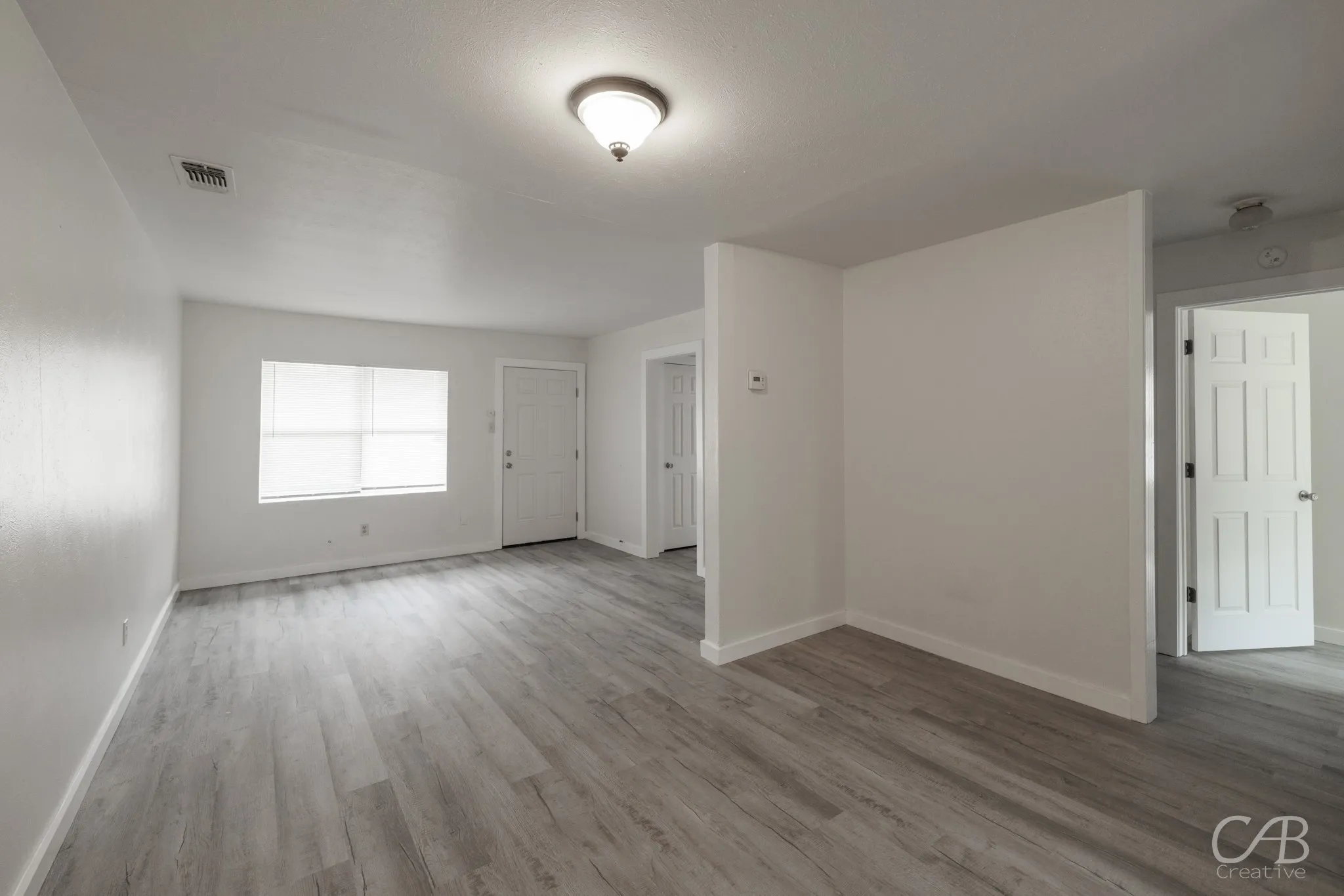 Single Family Residence For Rent in Taylor County , 2121 Parramore Street, Abilene, Texas 79603, 3 Bedroom, 1 Bathroom, 1 Garage spaces, 998 Sqft, built in 1954, mls#21405881, Real Estate Agent in Abilene, Homes For Rent in Taylor county, Homes For Rent in Abilene, Realtor in Abilene Texas, Real Estate Brokerage Independent Realty Texas, Luminita Cordes Realtor